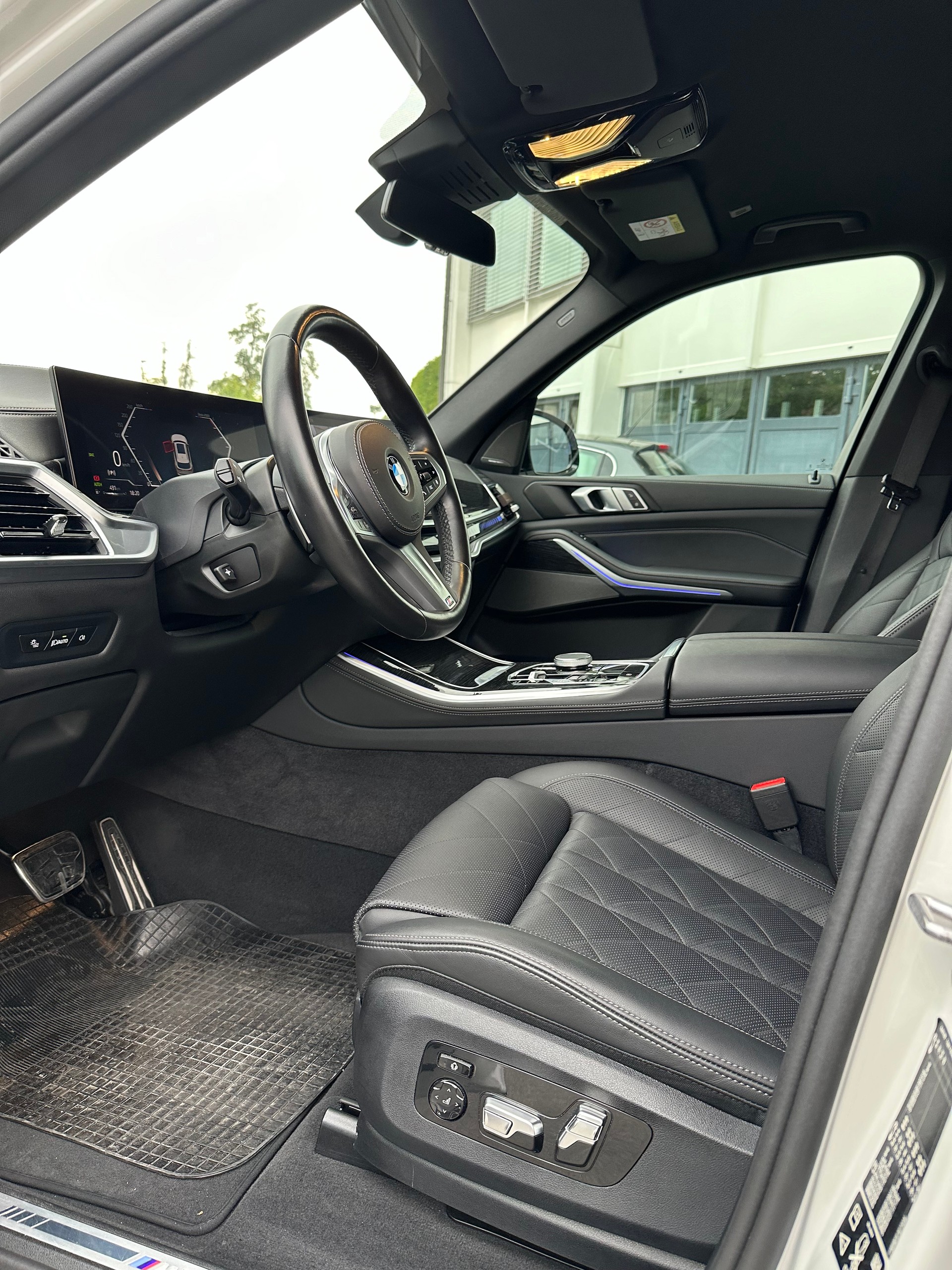 BMW 30d xDrive SAG-image-8