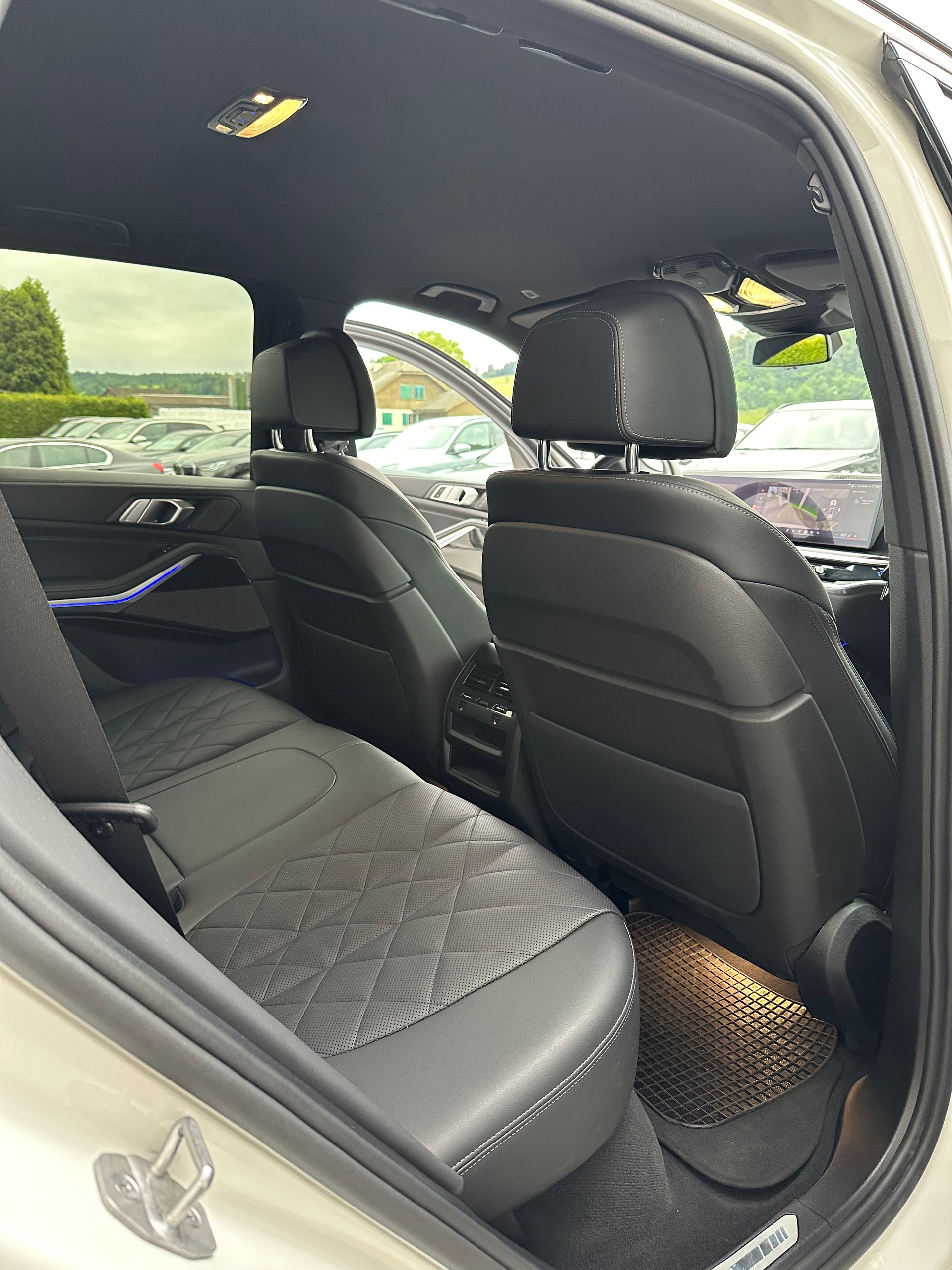 BMW 30d xDrive SAG-image-12