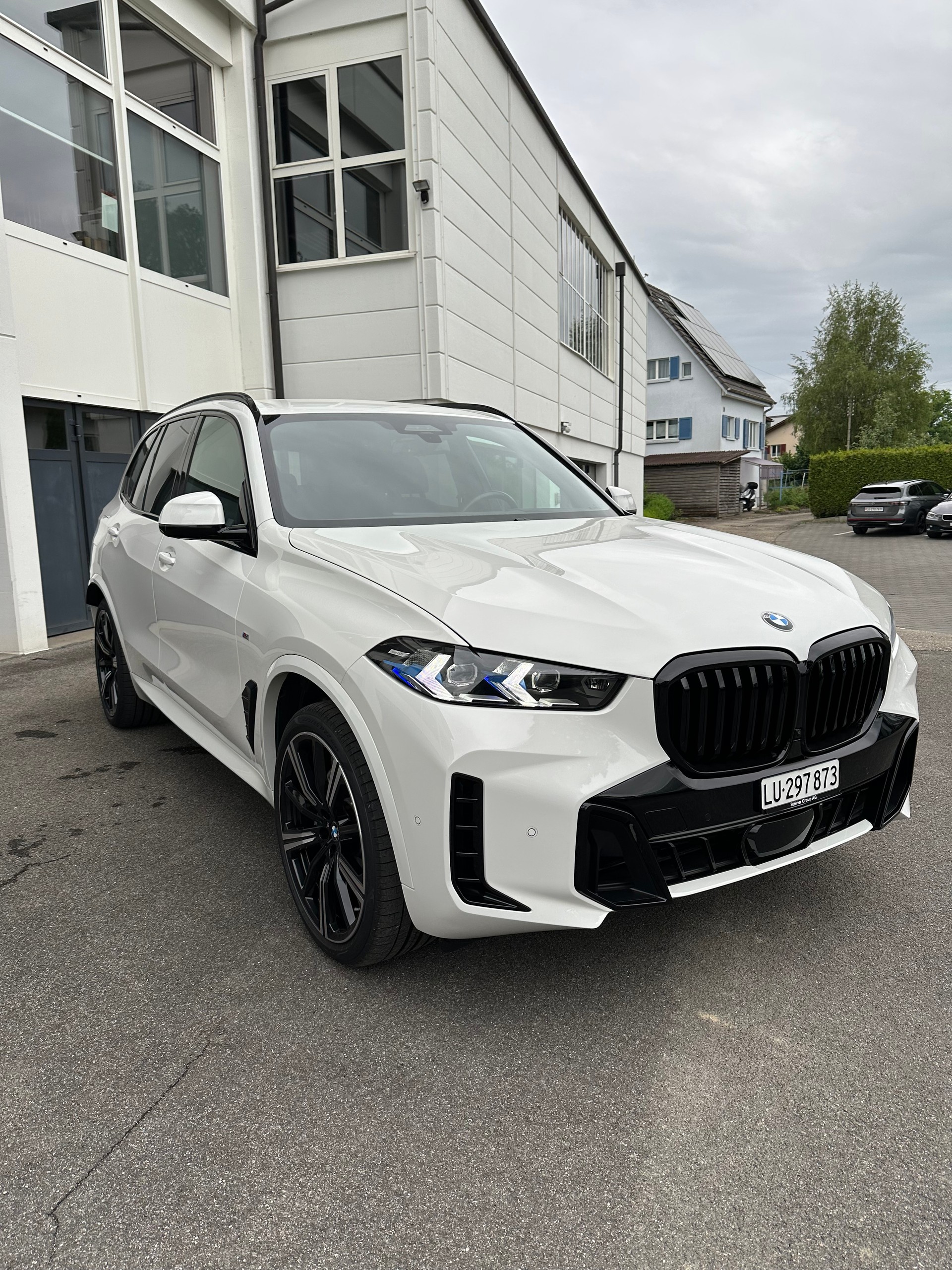 BMW 30d xDrive SAG-image-6