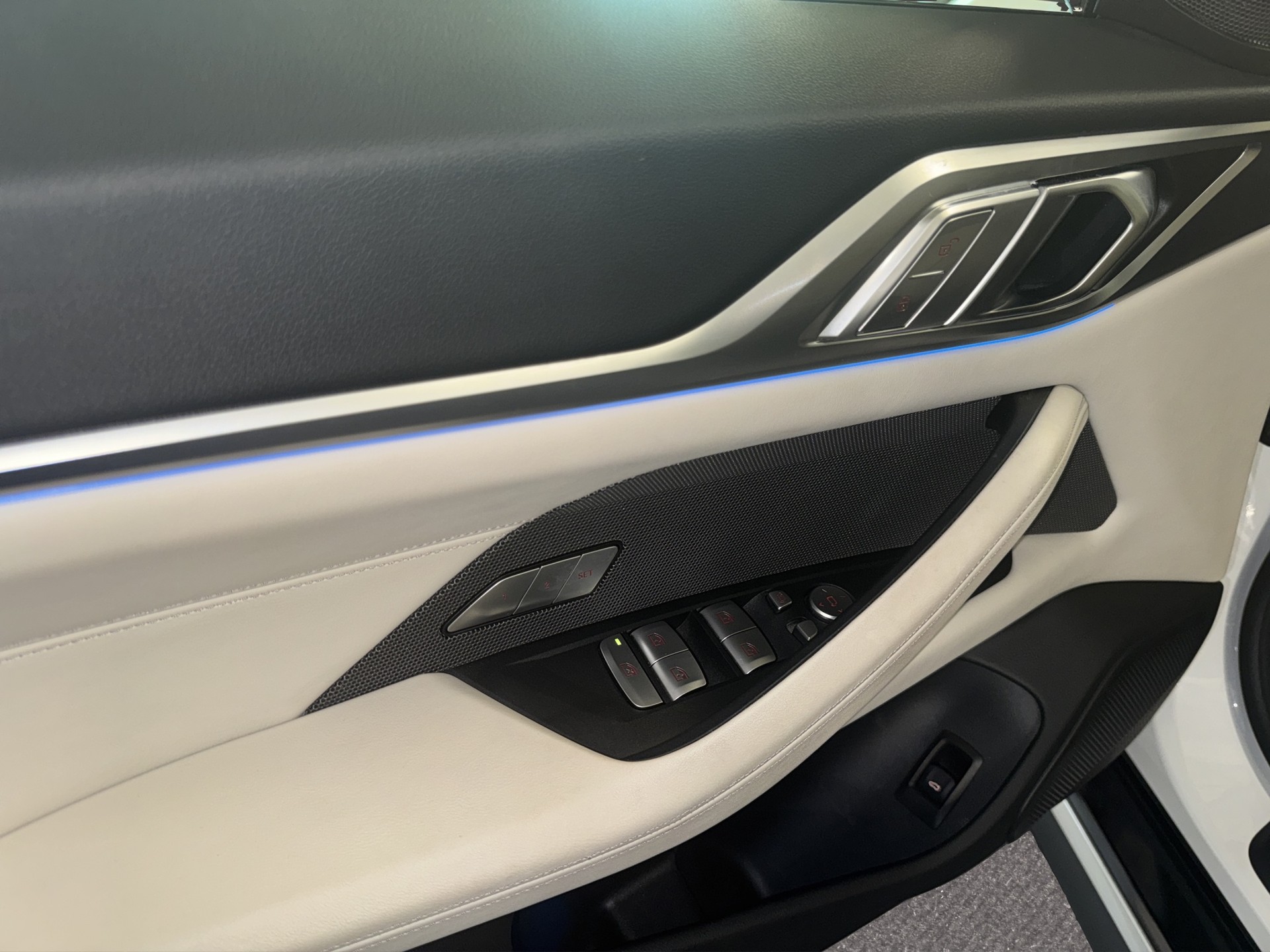 BMW i4 M50-image-12