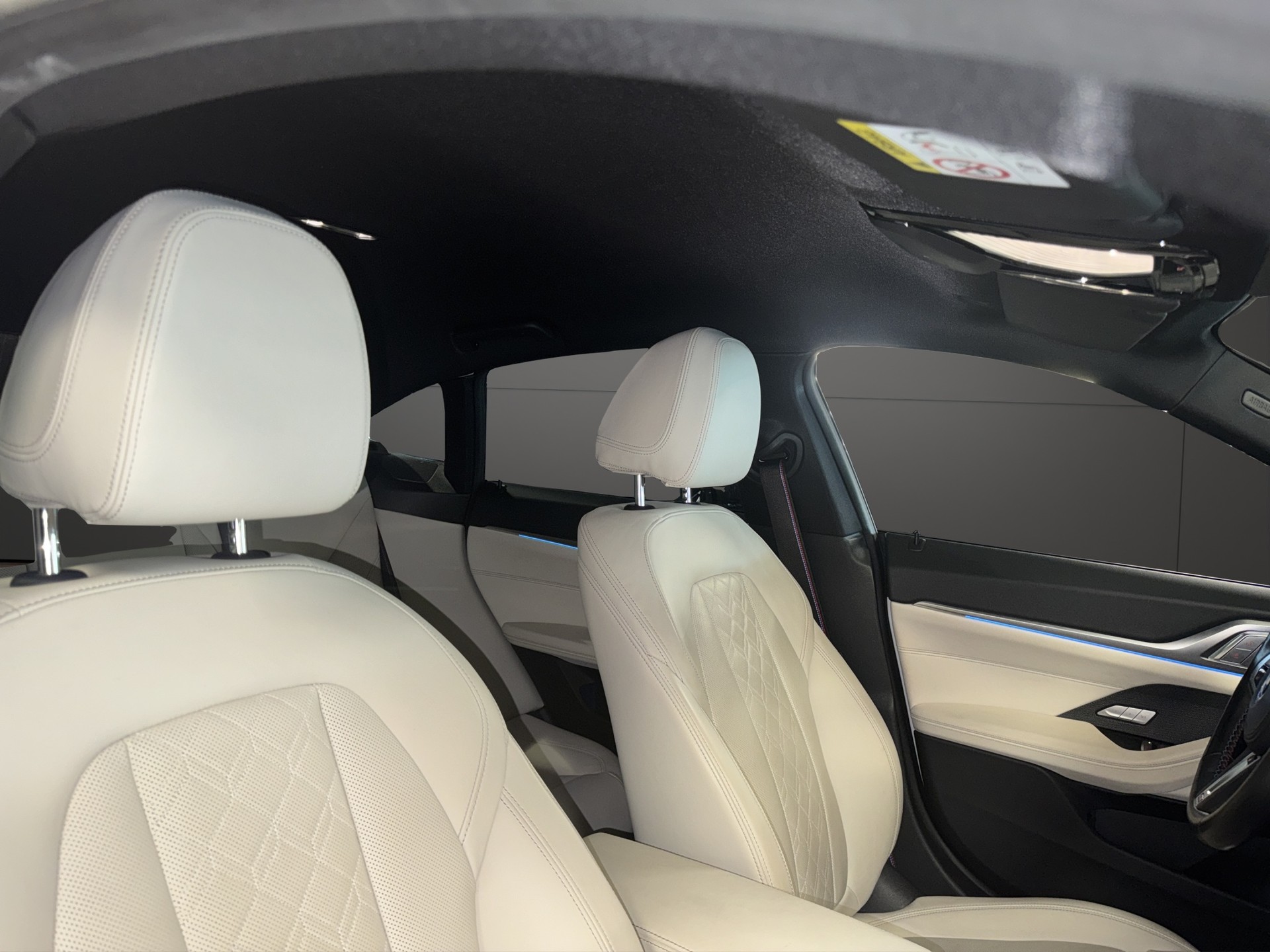 BMW i4 M50-image-17