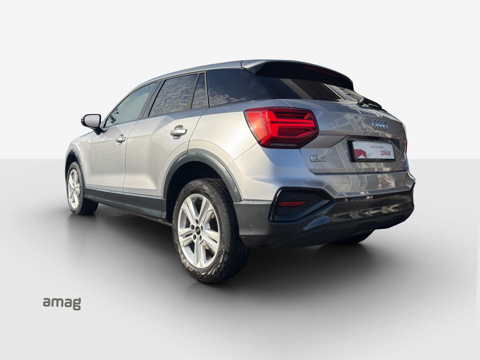 AUDI Q2 40 TFSI advanced Attraction quattro S-tronic-image-2