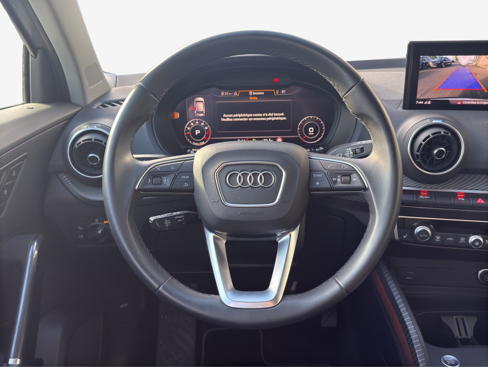 AUDI Q2 40 TFSI advanced Attraction quattro S-tronic-image-9