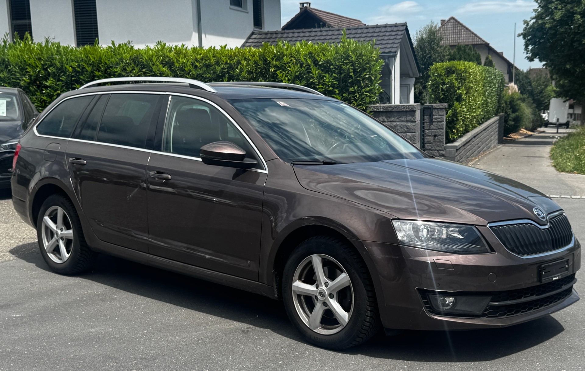 SKODA Octavia Combi 2.0 TDI Elegance DSG-image-0
