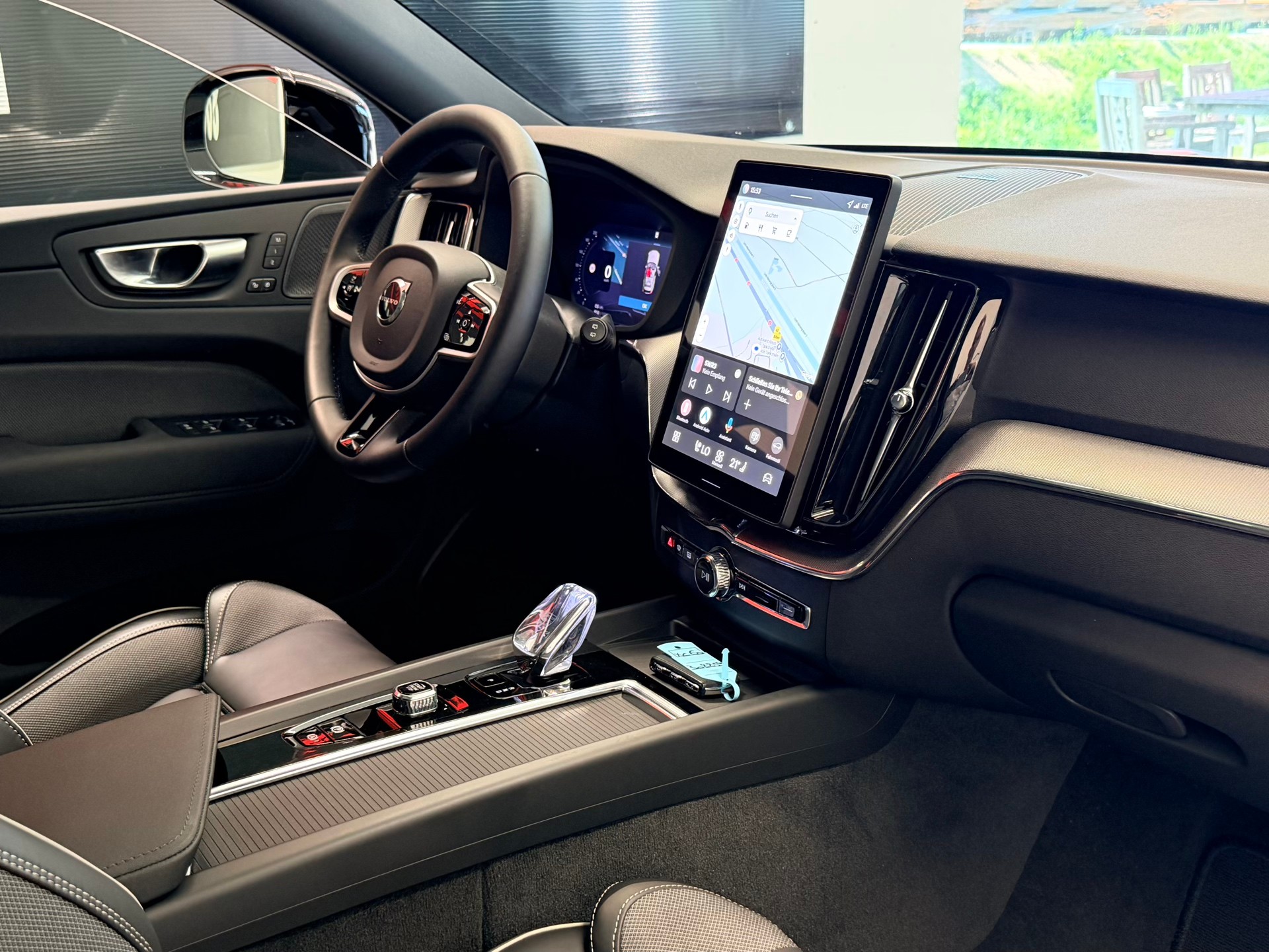 VOLVO XC60 B5 Benzin Mild Hybrid AWD Black Edition Geartronic-image-20