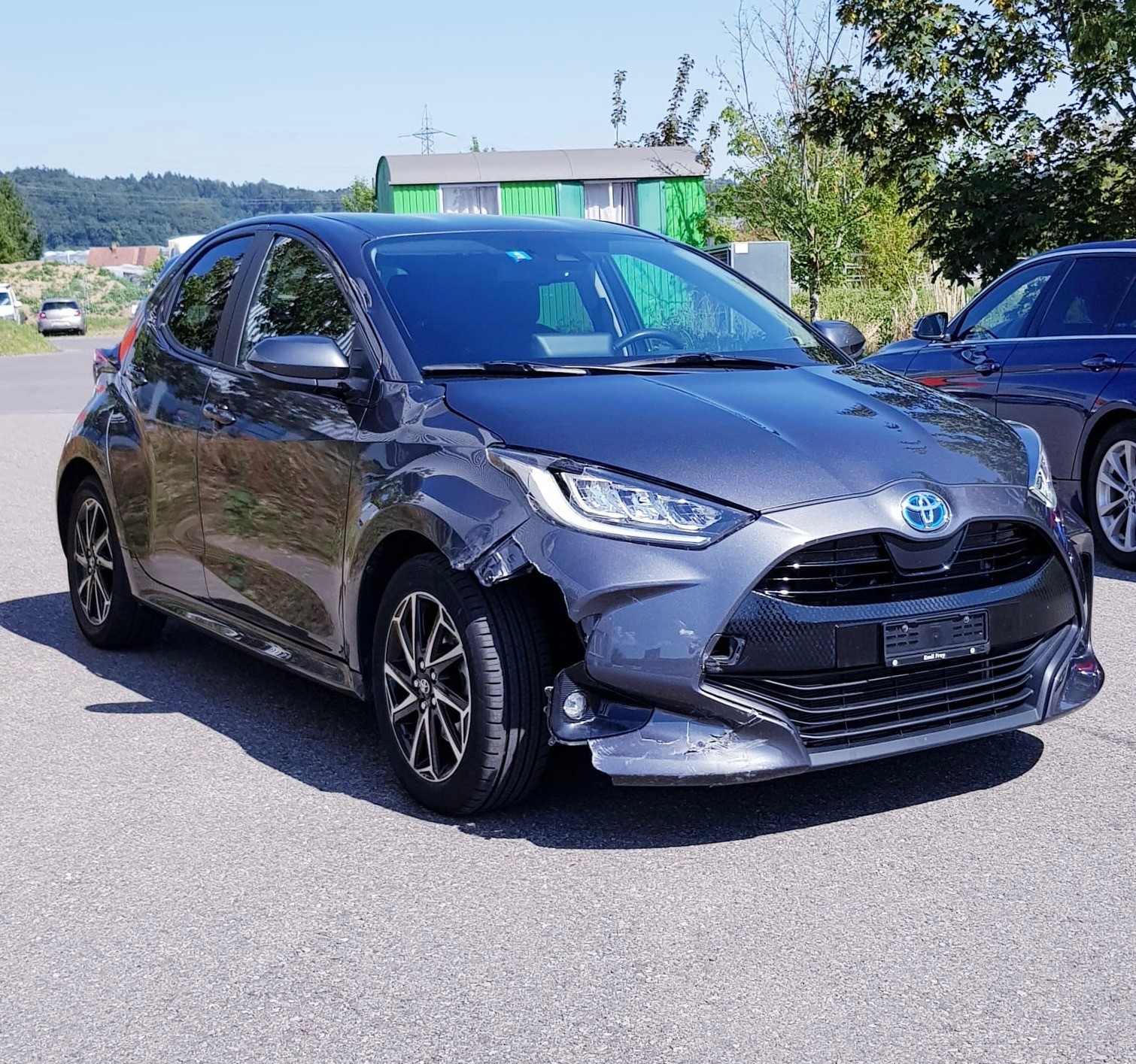 TOYOTA Yaris 1.5 Trend e-CVT-image-0