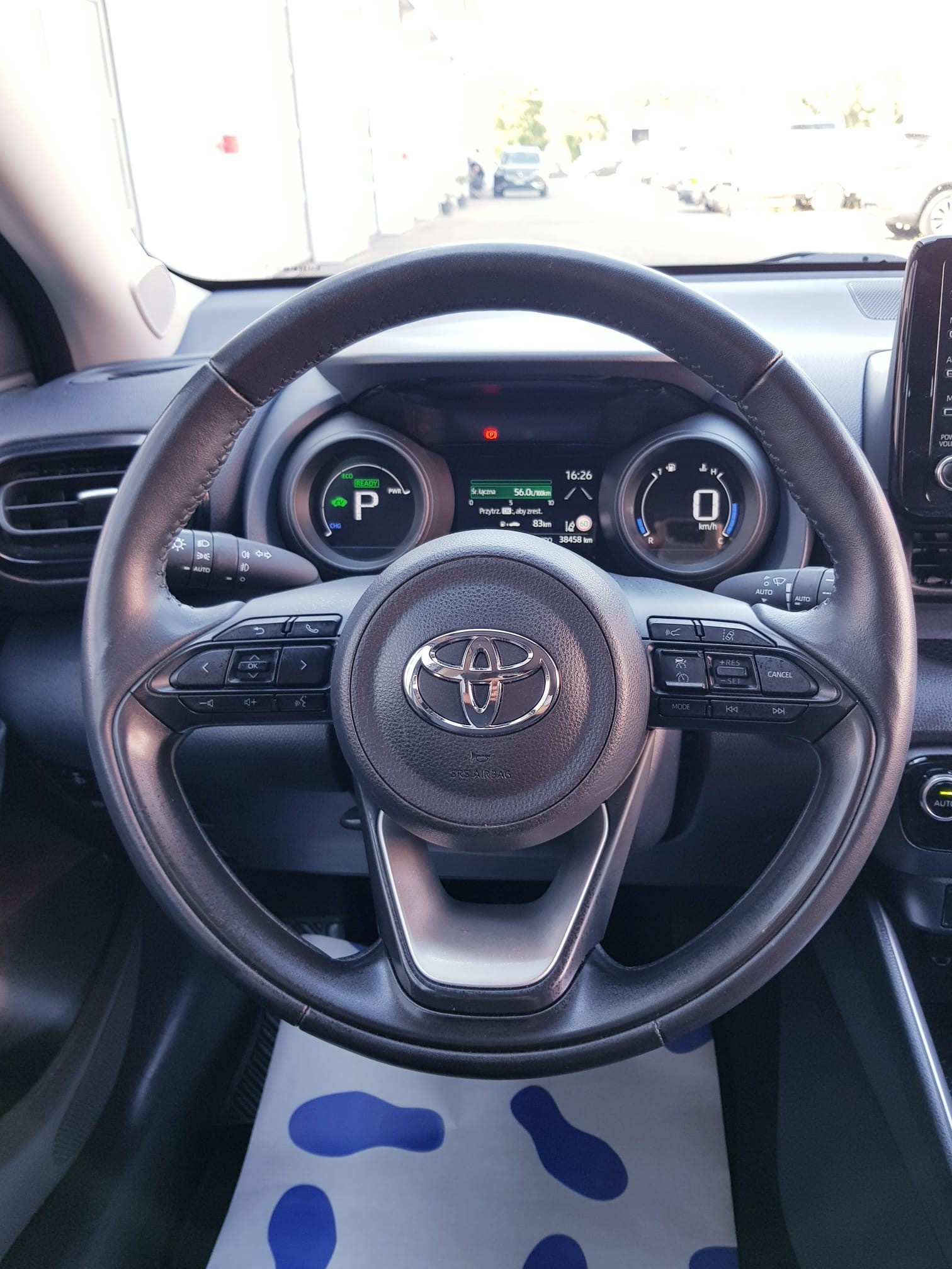 TOYOTA Yaris 1.5 Trend e-CVT-image-9