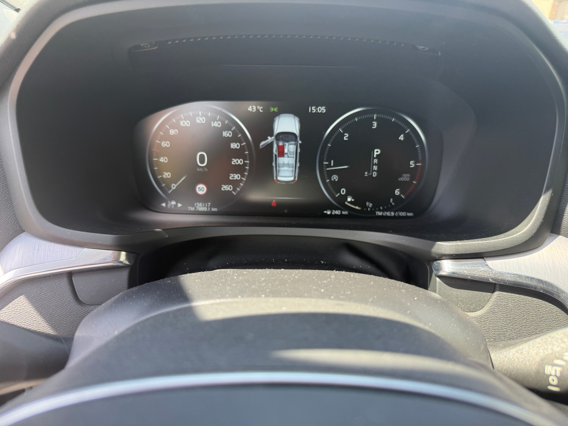 VOLVO V60 Cross Country D4 AWD Geartronic-image-10