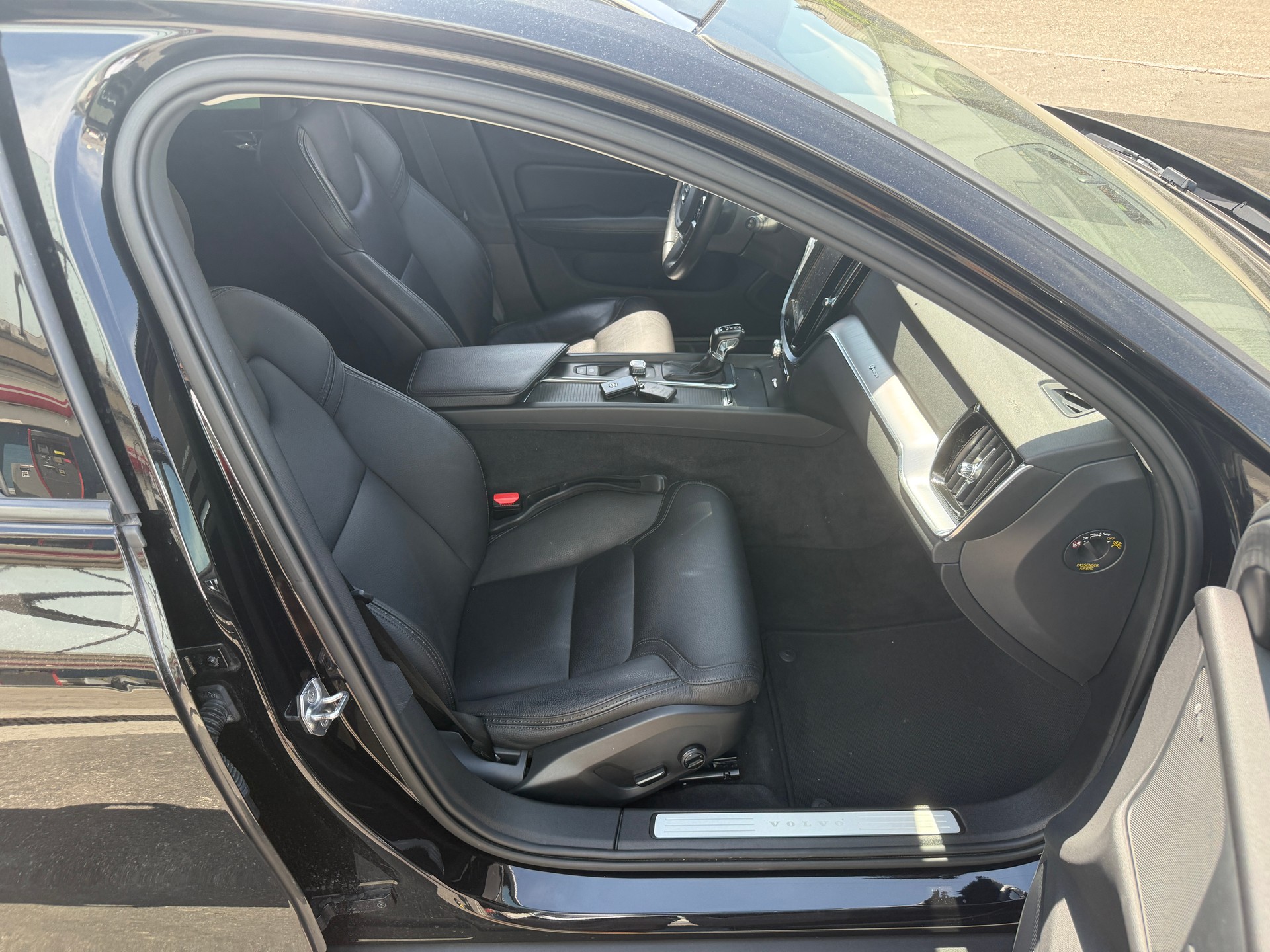 VOLVO V60 Cross Country D4 AWD Geartronic-image-7
