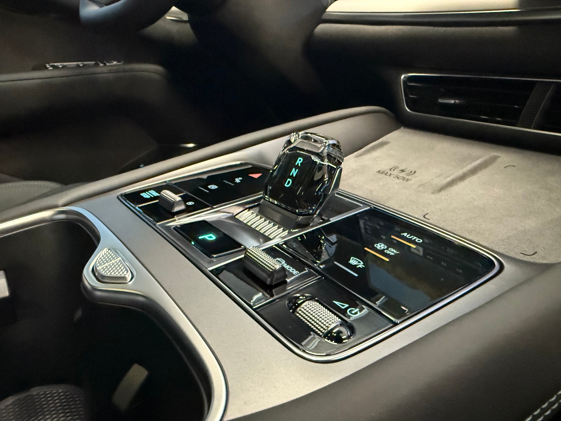 BYD Sealion 7 82,5 kWh Design AWD-image-16