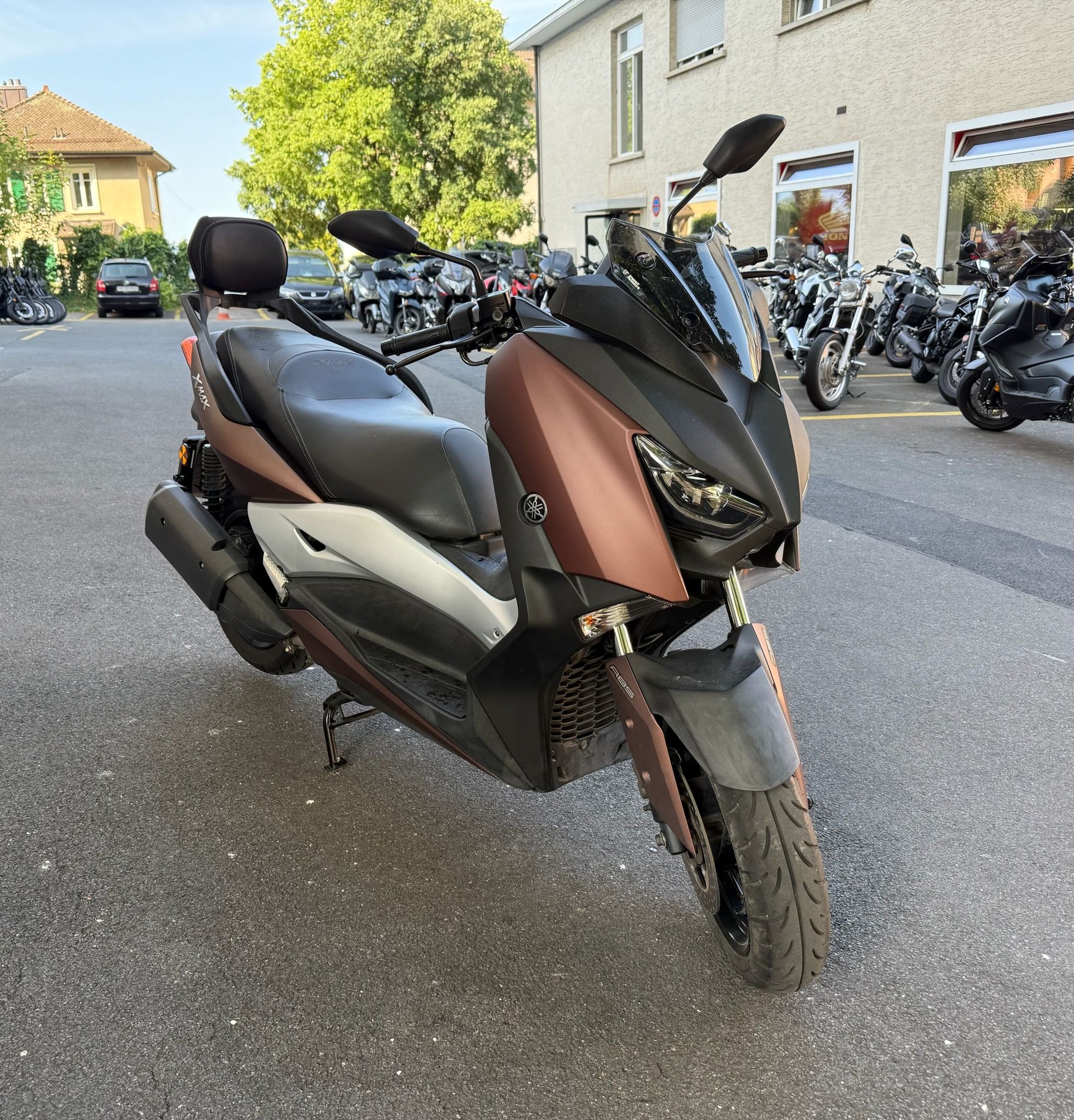 YAMAHA X-Max CZD 300 ABS-showroom-element-1