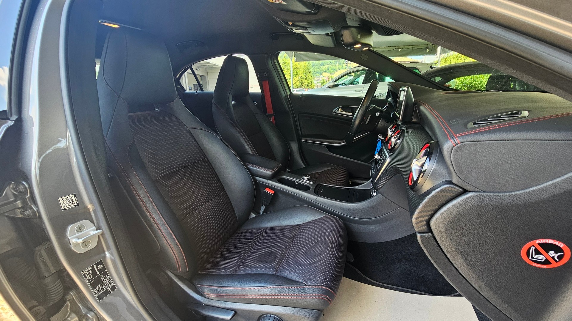 MERCEDES-BENZ A 250 Sport 7G-DCT-image-21