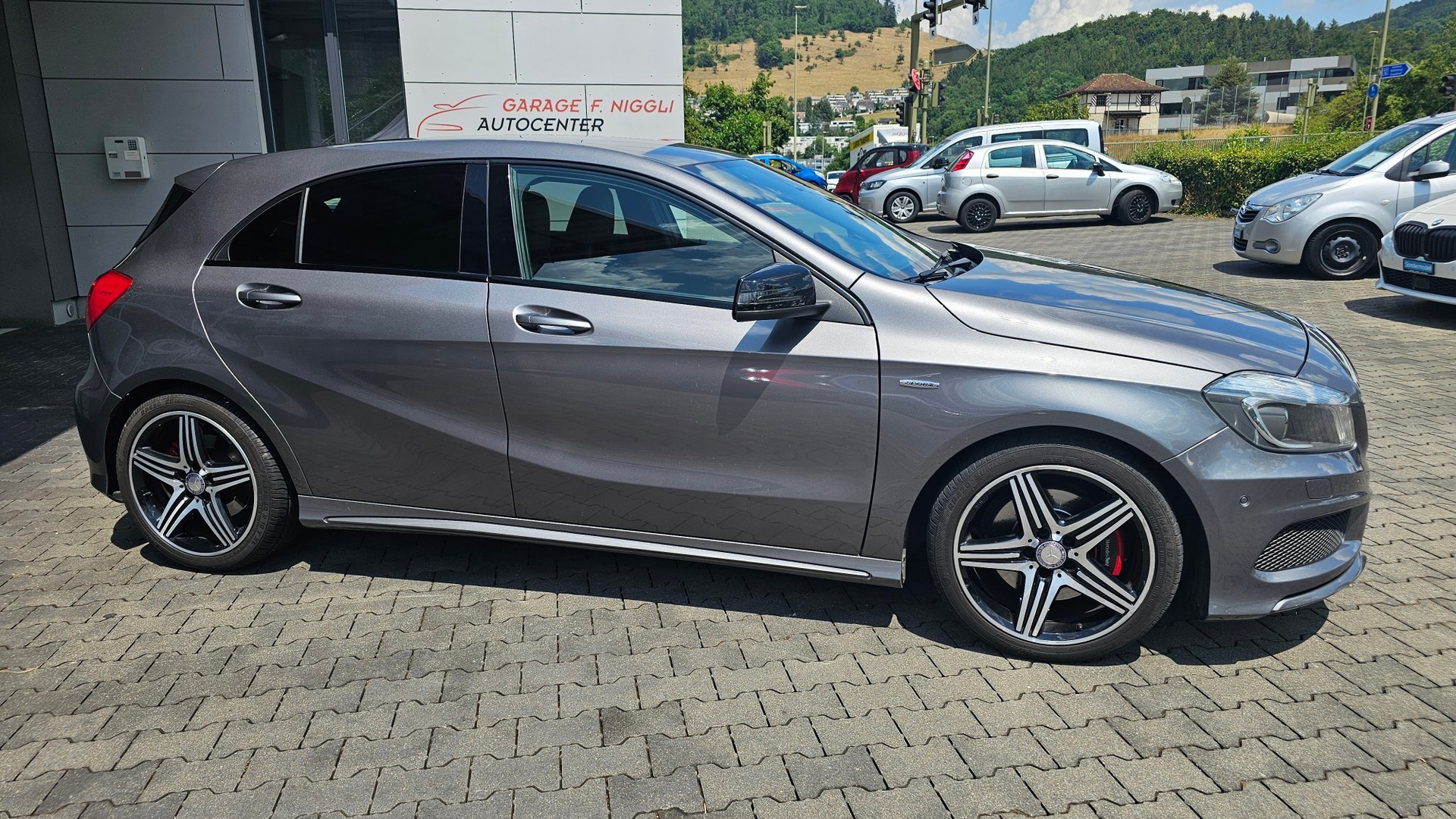 MERCEDES-BENZ A 250 Sport 7G-DCT-image-3