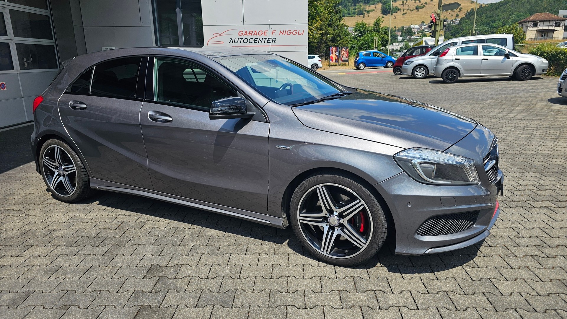 MERCEDES-BENZ A 250 Sport 7G-DCT-image-2