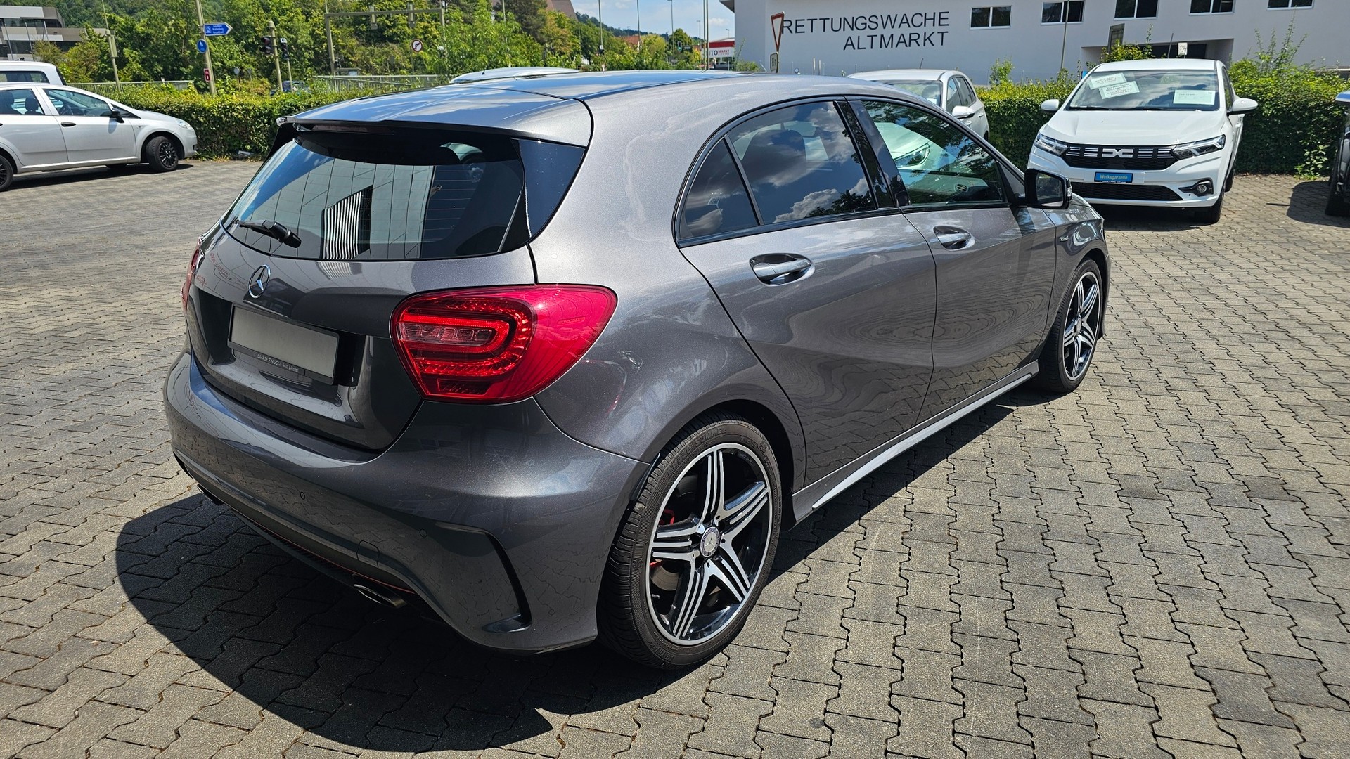 MERCEDES-BENZ A 250 Sport 7G-DCT-image-7