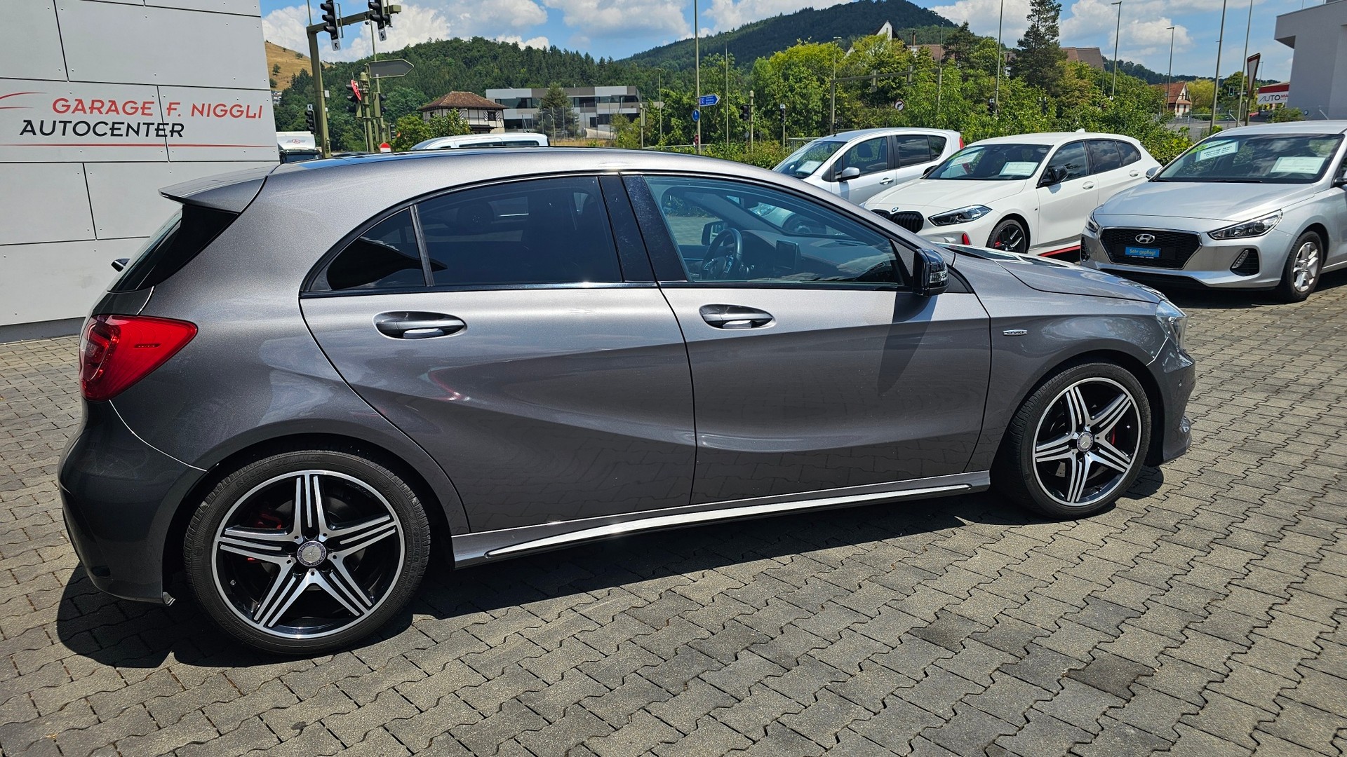 MERCEDES-BENZ A 250 Sport 7G-DCT-image-5