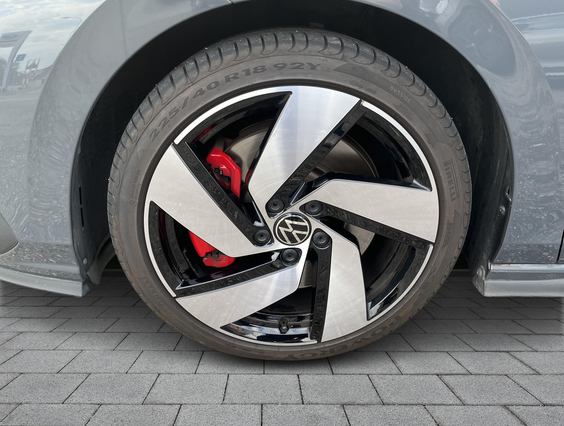 VW Golf 2.0 TSI GTI DSG-image-10
