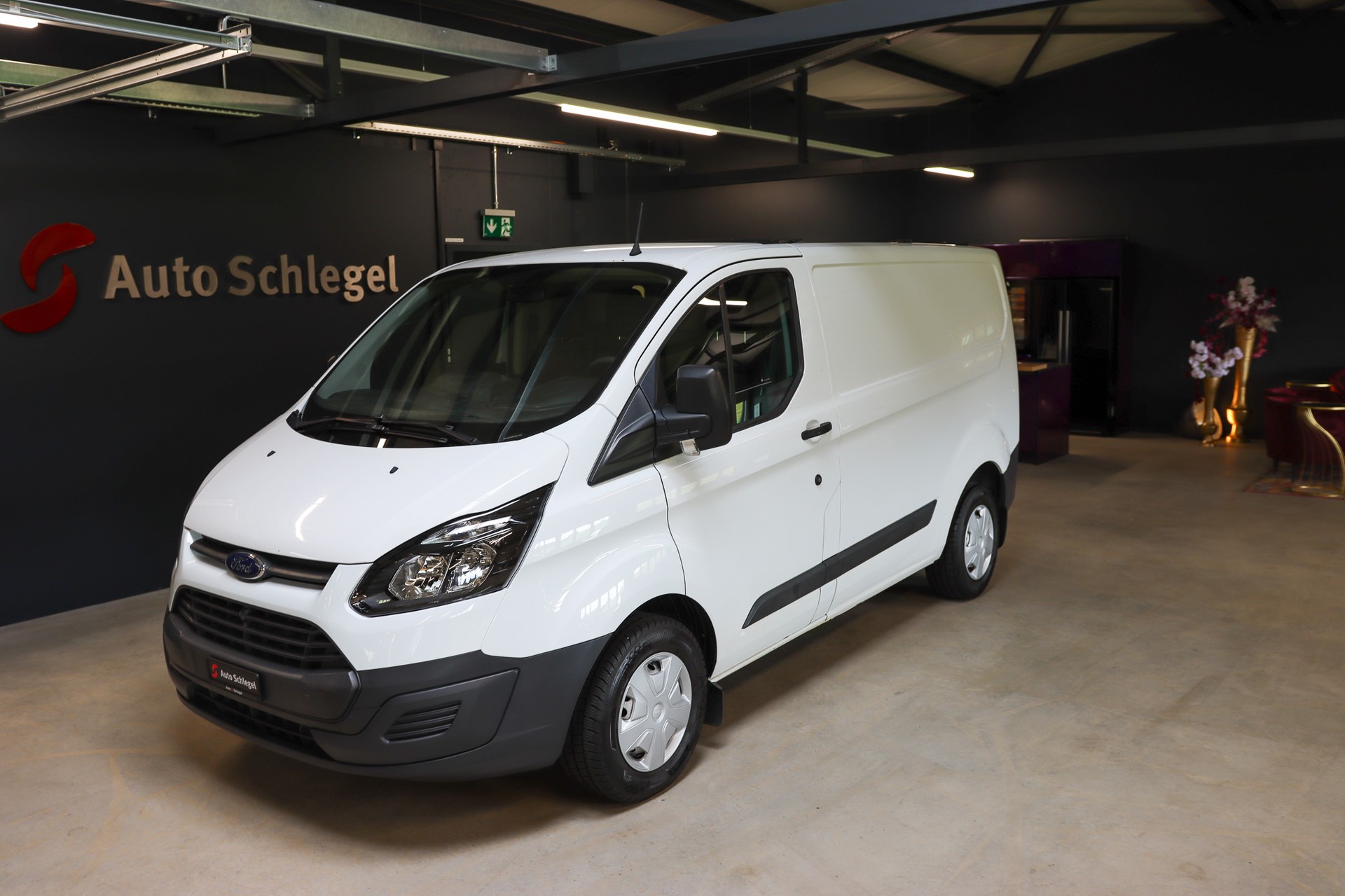 FORD Transit Custom Van 250 L1H1 Startup-image-7