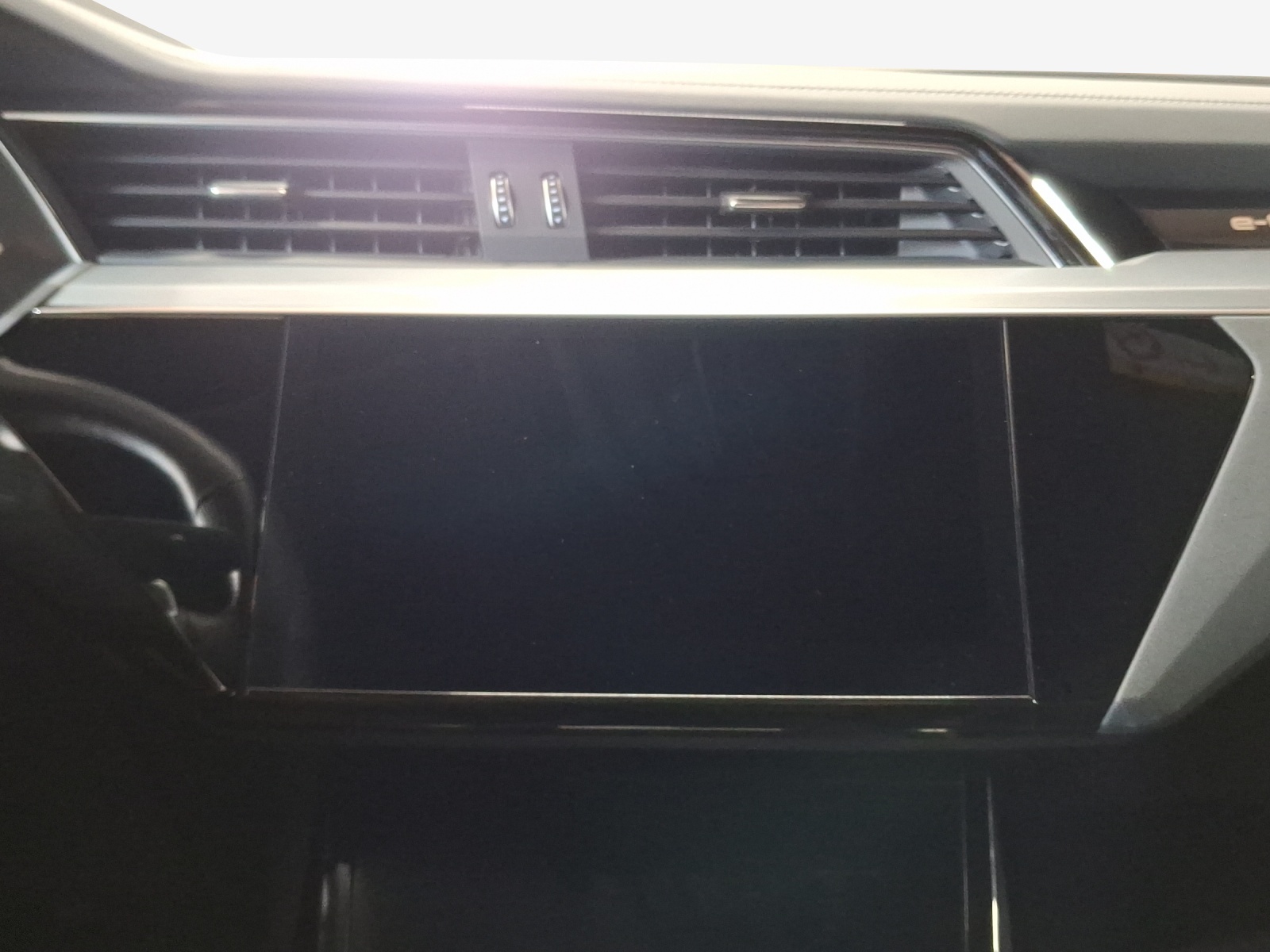 AUDI e-tron 55 Sportback S Line quattro-image-11