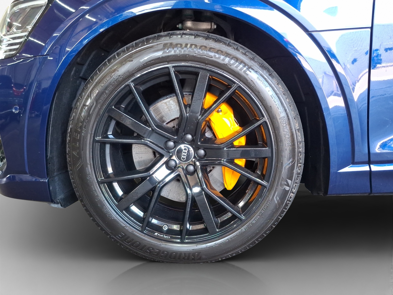 AUDI e-tron 55 Sportback S Line quattro-image-15