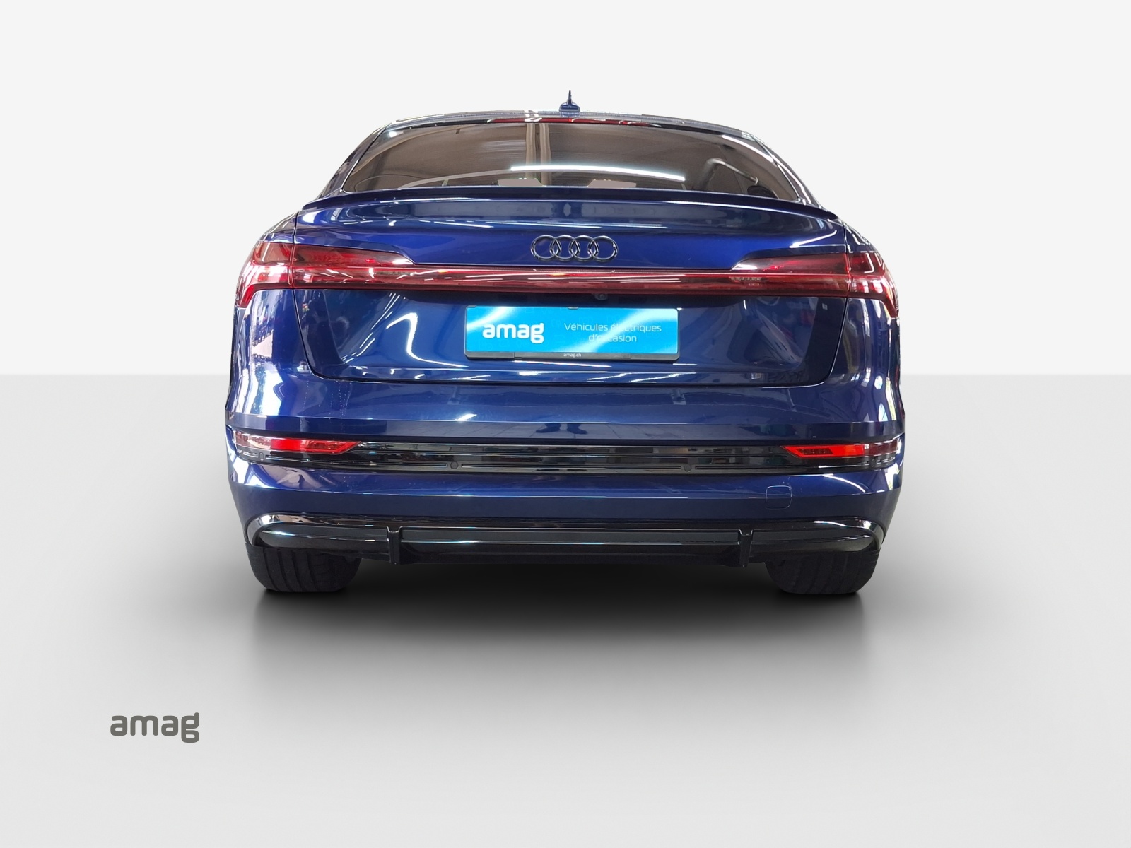AUDI e-tron 55 Sportback S Line quattro-image-4