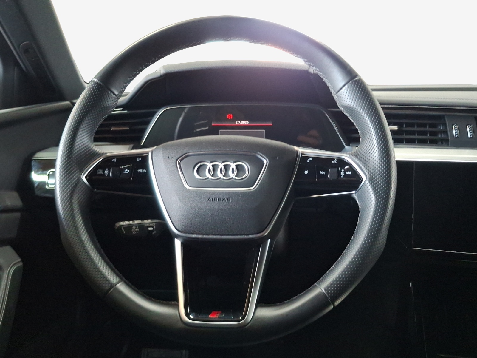 AUDI e-tron 55 Sportback S Line quattro-image-10