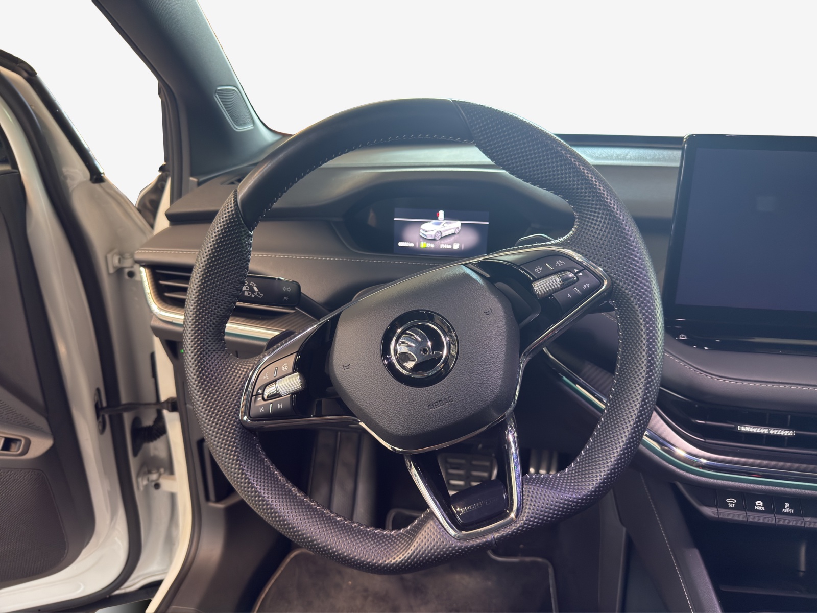 SKODA Enyaq iV 80 SportLine-image-9