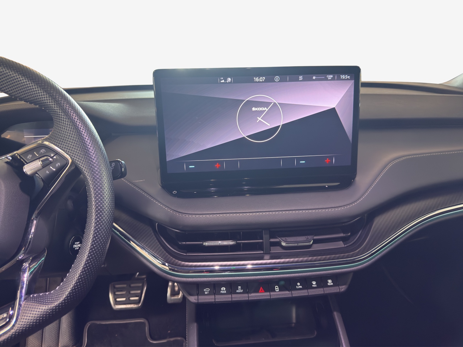 SKODA Enyaq iV 80 SportLine-image-10
