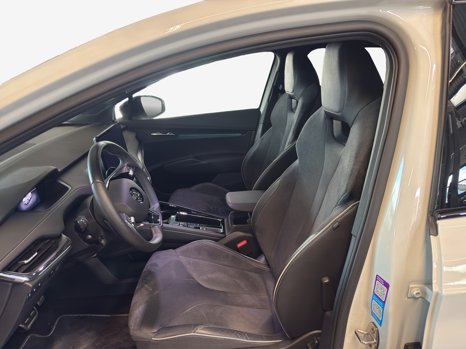 SKODA Enyaq iV 80 SportLine-image-7