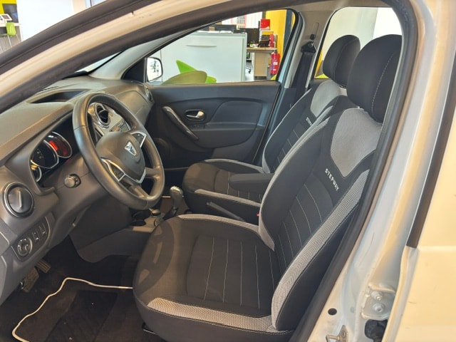 DACIA Sandero Tce 90 Stepway Automatic-image-10