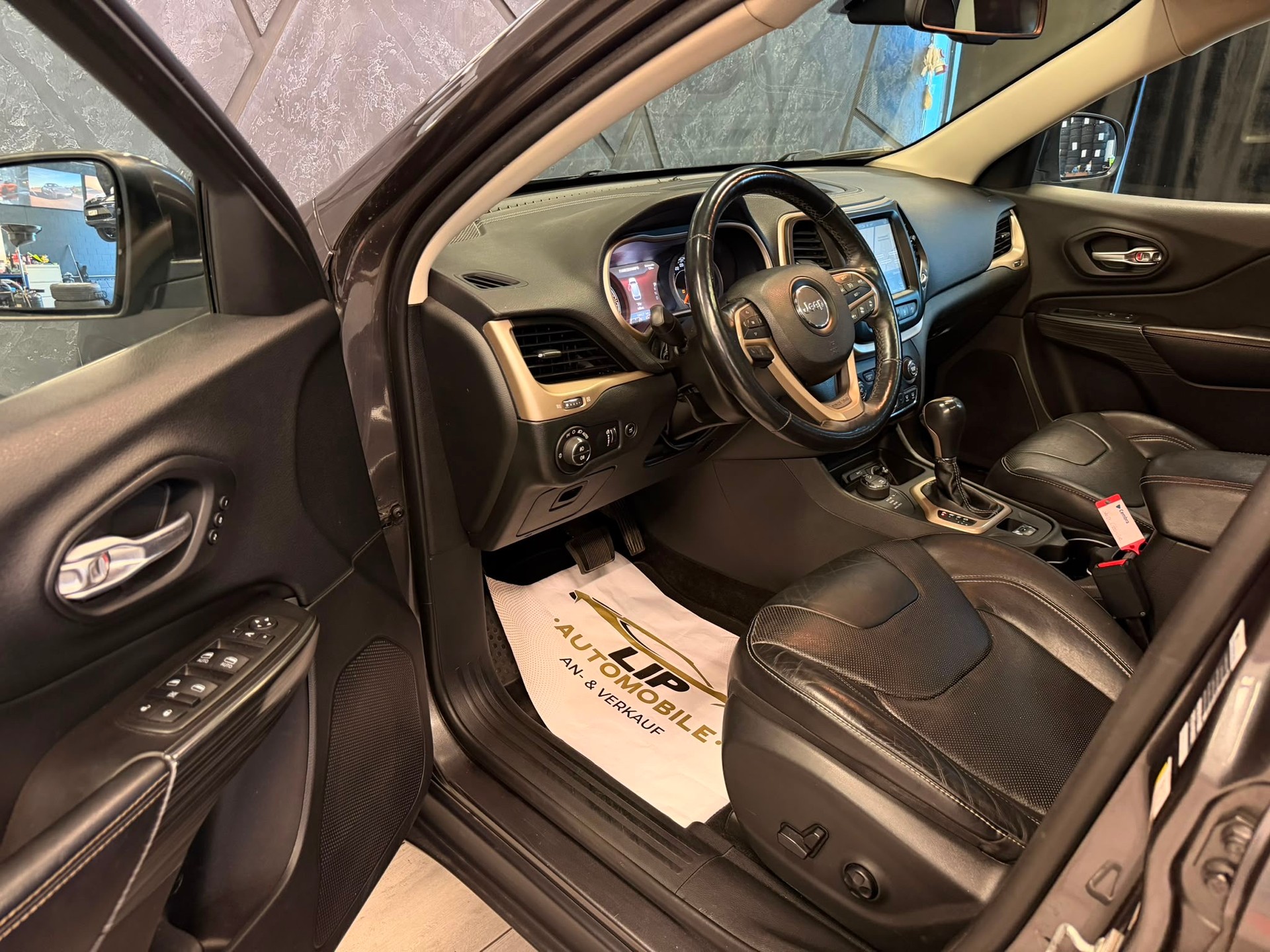 JEEP Cherokee 2.0TD Limited AWD 9ATX-image-10