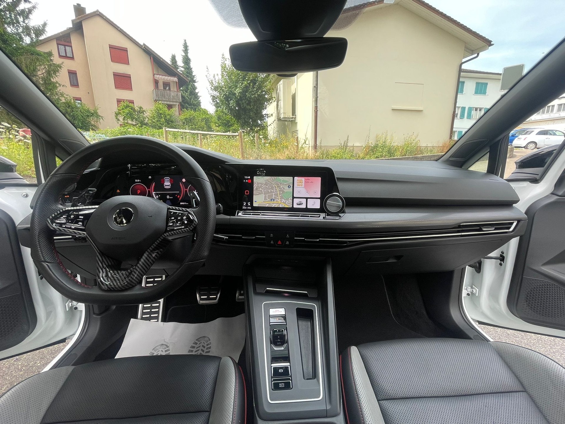 VW Golf 2.0 TSI GTI Clubsport 45 DSG Akrapovic/Leder/Panorama-image-11