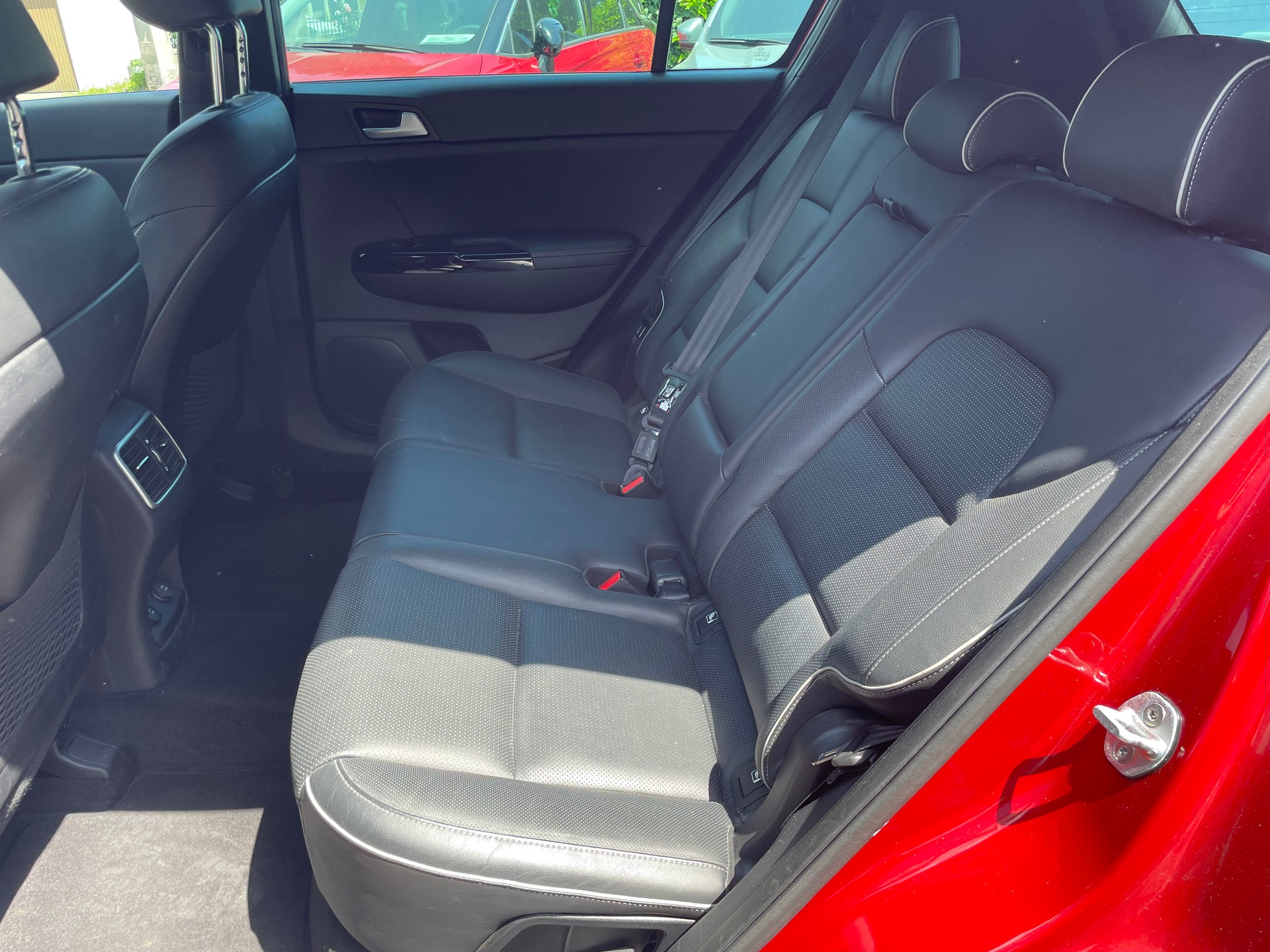 KIA Sportage 2.0CRDi Style GT Line 4WD Automat-image-11