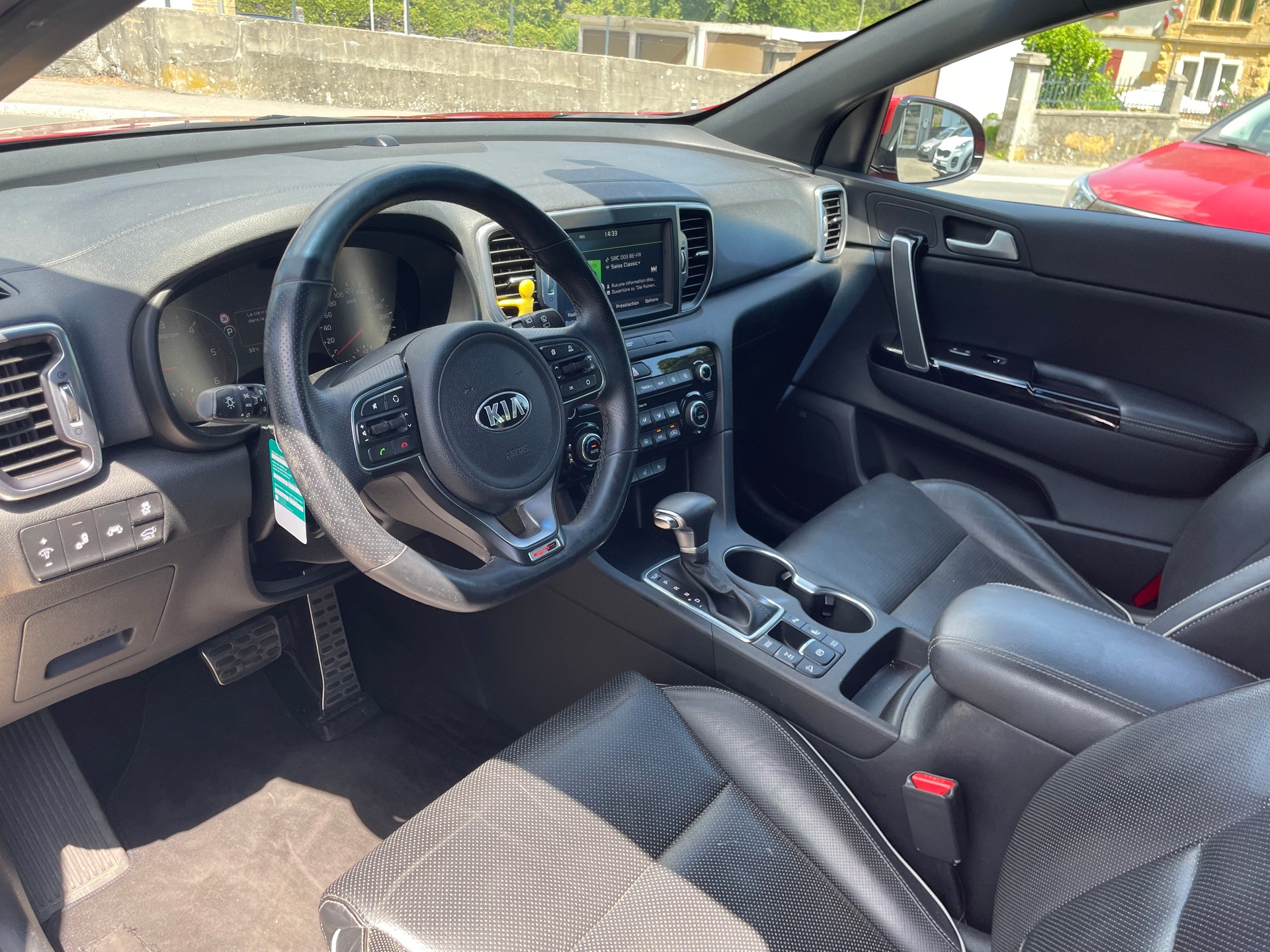 KIA Sportage 2.0CRDi Style GT Line 4WD Automat-image-9