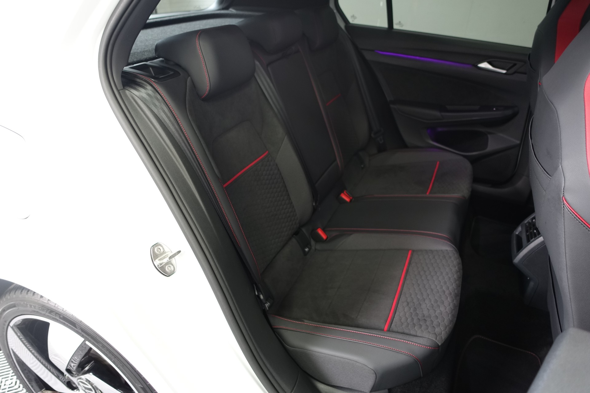 VW Golf 2.0 TSI GTI Clubsport DSG-image-15