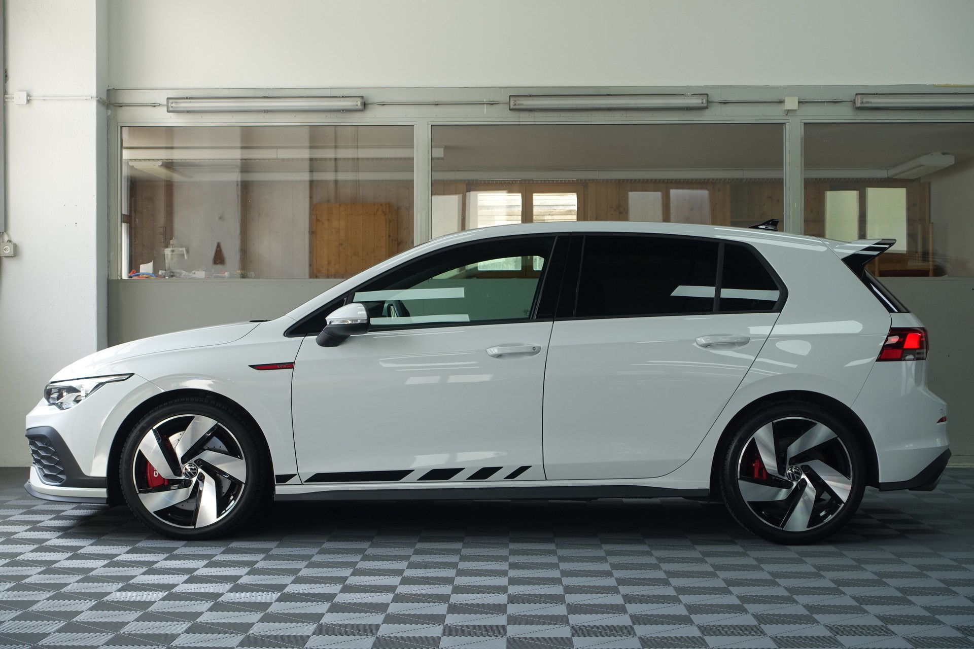 VW Golf 2.0 TSI GTI Clubsport DSG-image-3