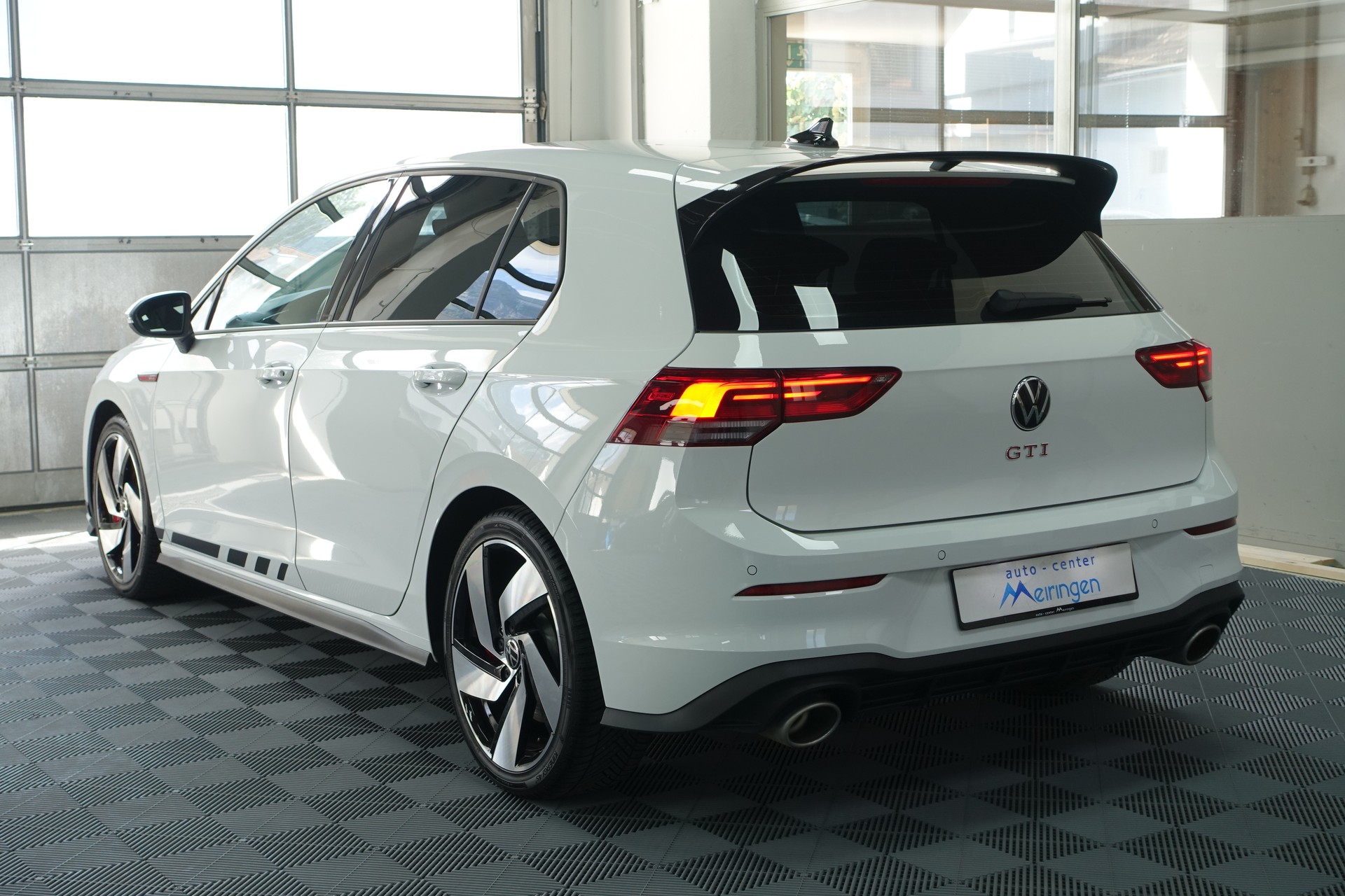 VW Golf 2.0 TSI GTI Clubsport DSG-image-5