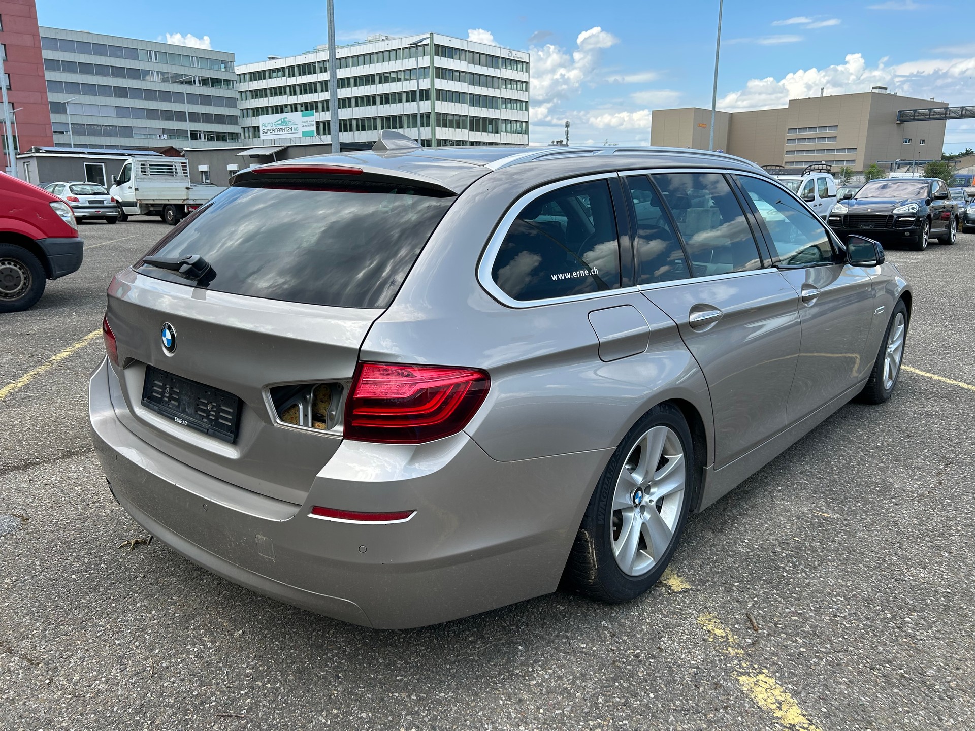 BMW 520d Touring Steptronic-image-5