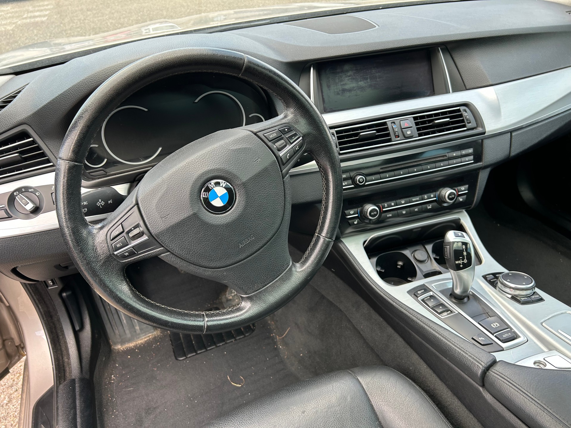 BMW 520d Touring Steptronic-image-8