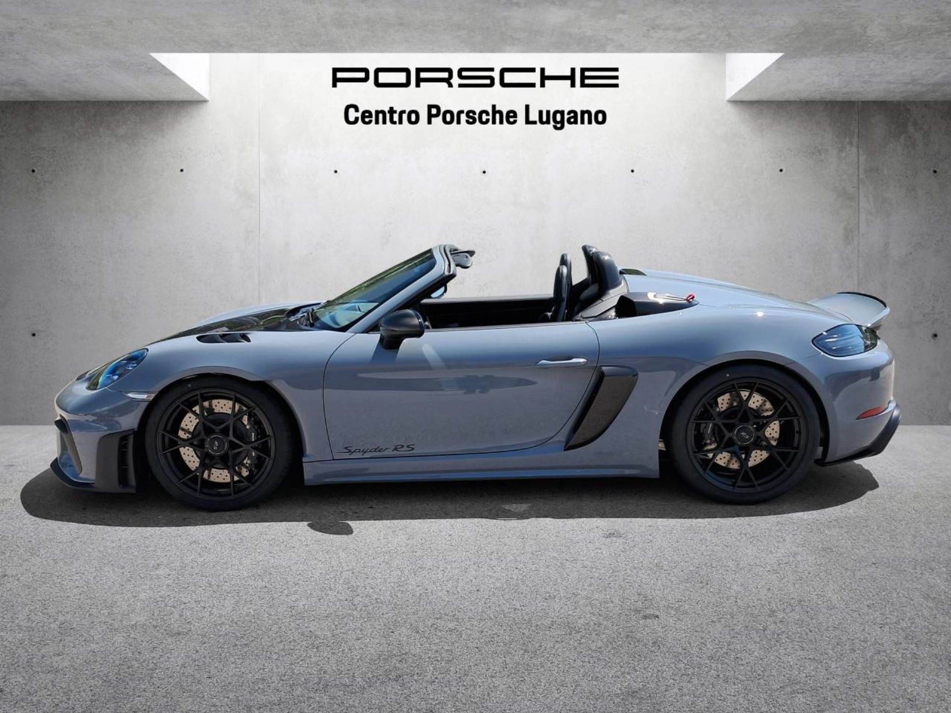 PORSCHE 718 Spyder RS-image-1