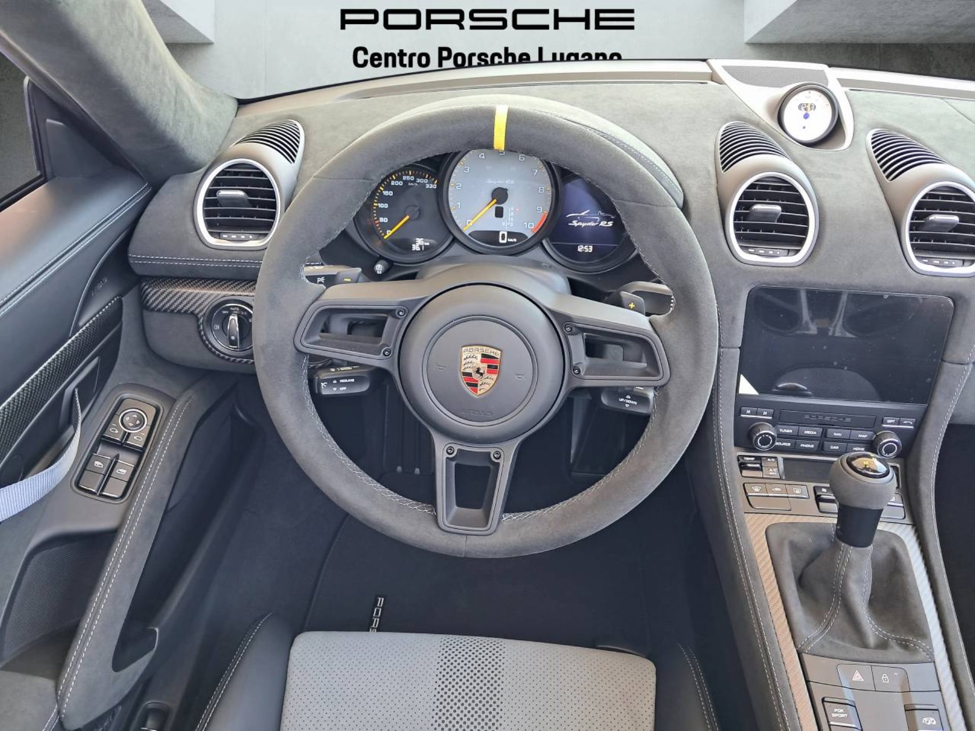 PORSCHE 718 Spyder RS-image-13