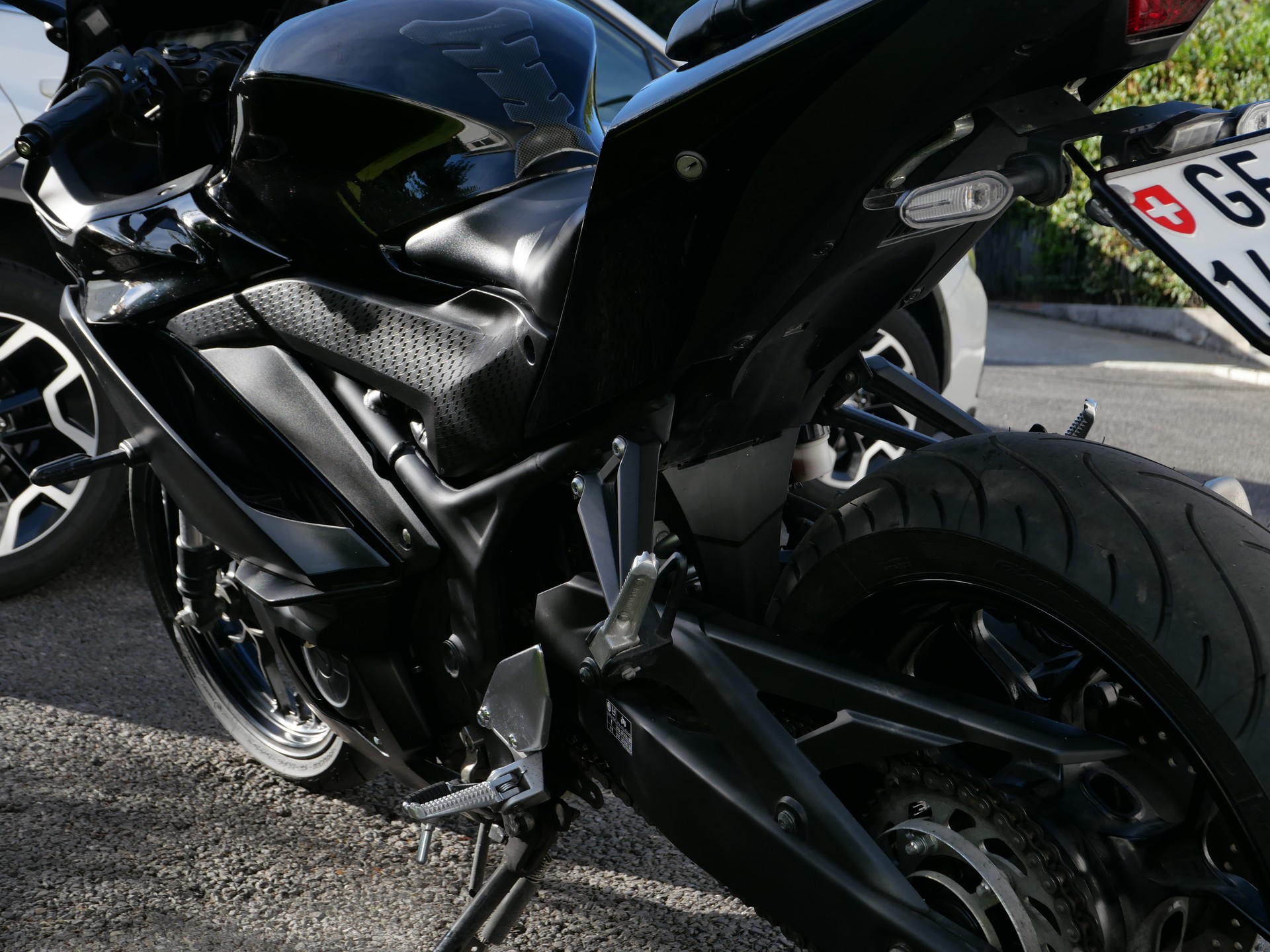 YAMAHA YZF-R3-image-5