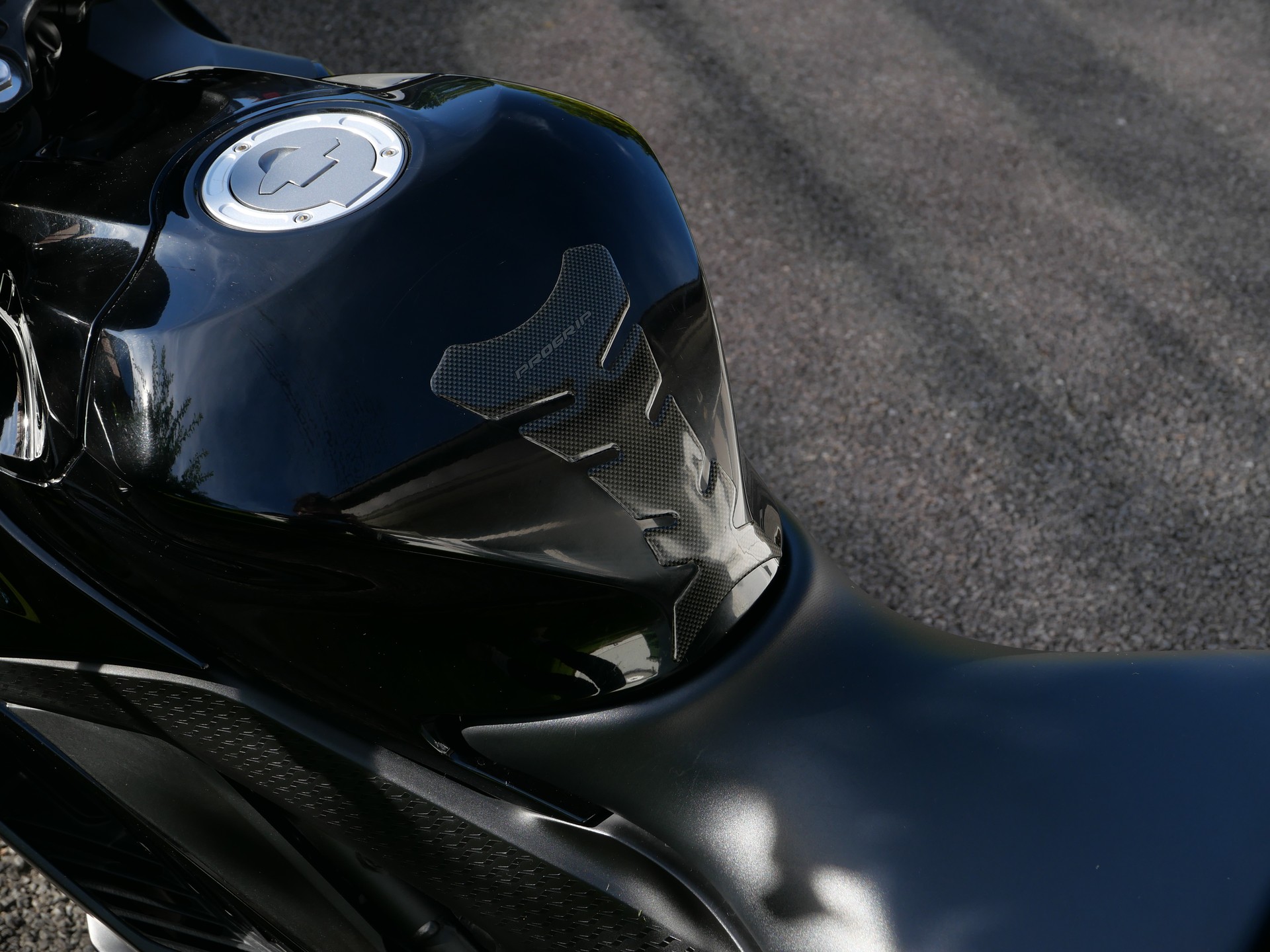 YAMAHA YZF-R3-image-10