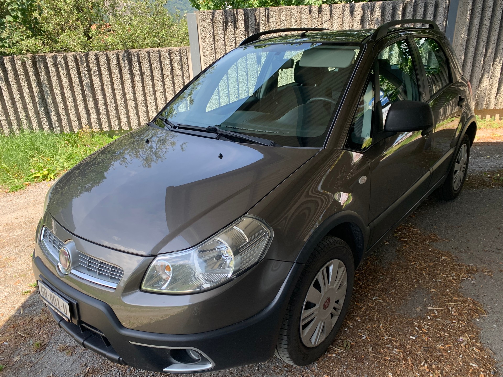 FIAT Sedici 1.6 4WD Dynamic-image-1
