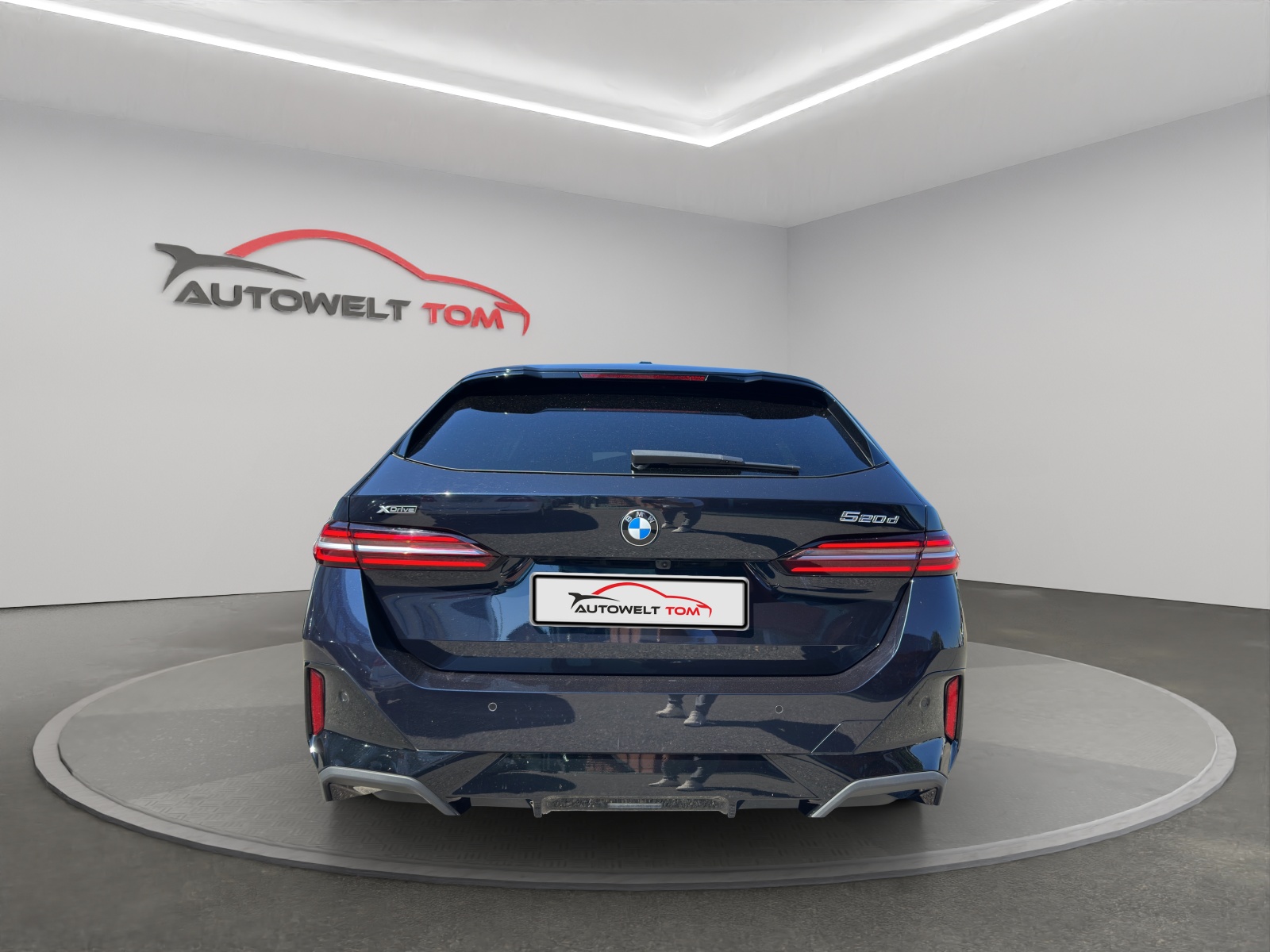 BMW 520d xDrive 48V Touring M Sport *CH*gratis Service*-image-5