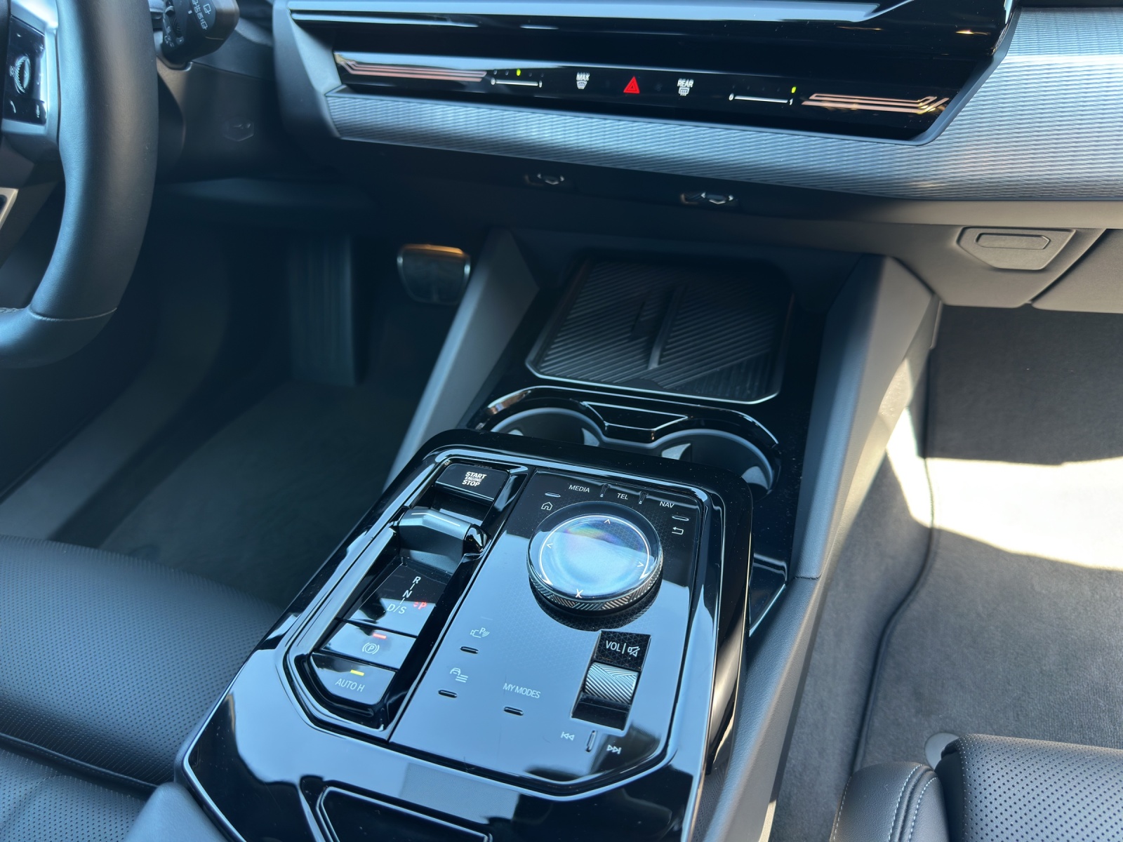 BMW 520d xDrive 48V Touring M Sport *CH*gratis Service*-image-12