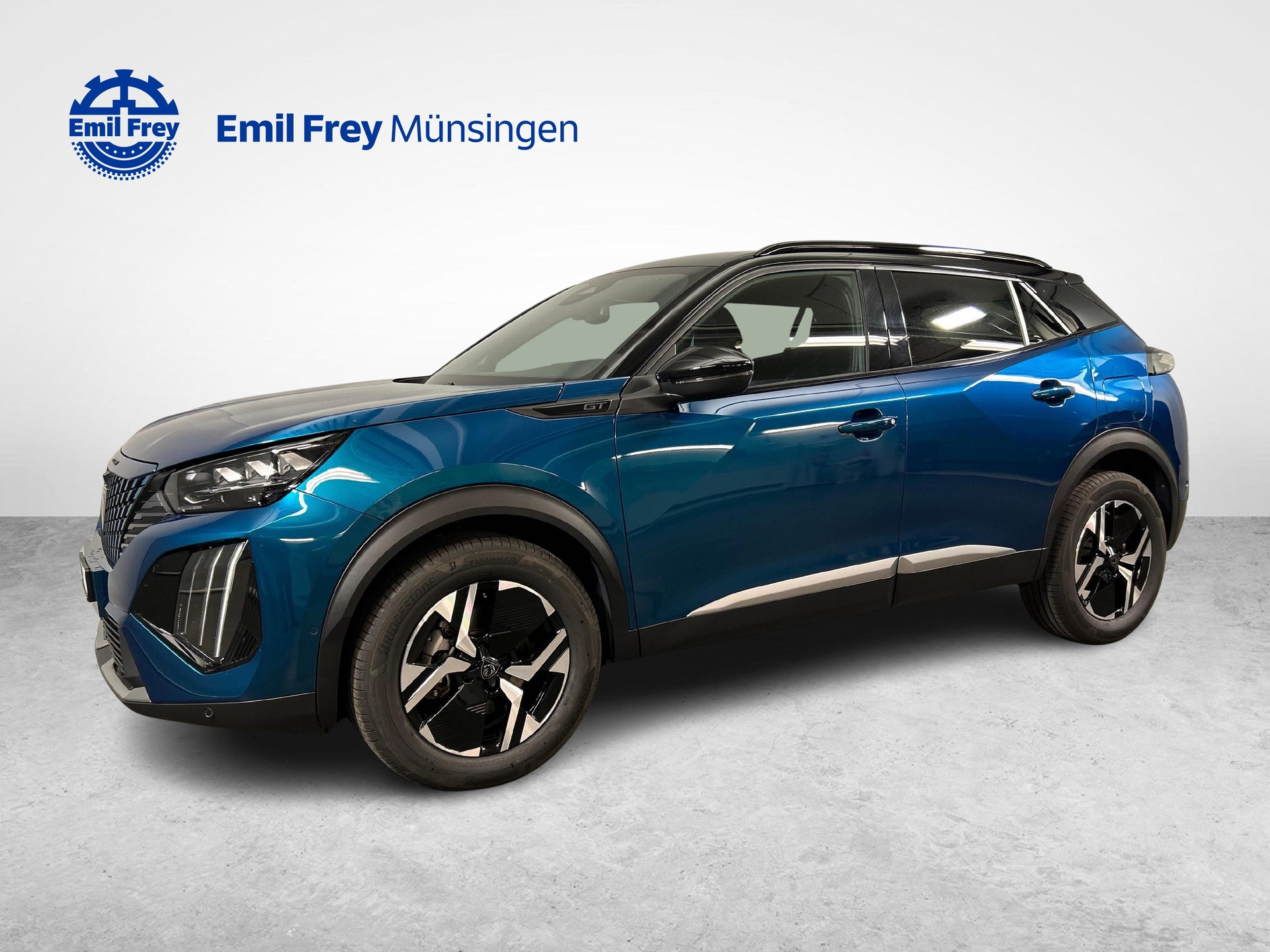 PEUGEOT 2008 1.2 Hybrid 145 GT-showroom-element-1