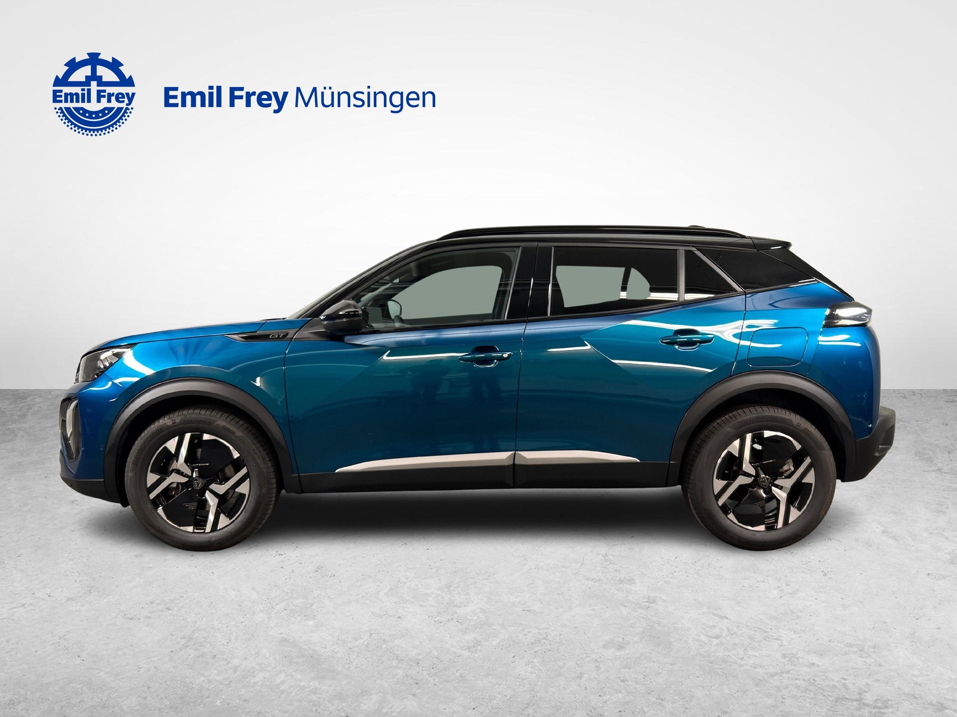 PEUGEOT 2008 1.2 Hybrid 145 GT-image-4