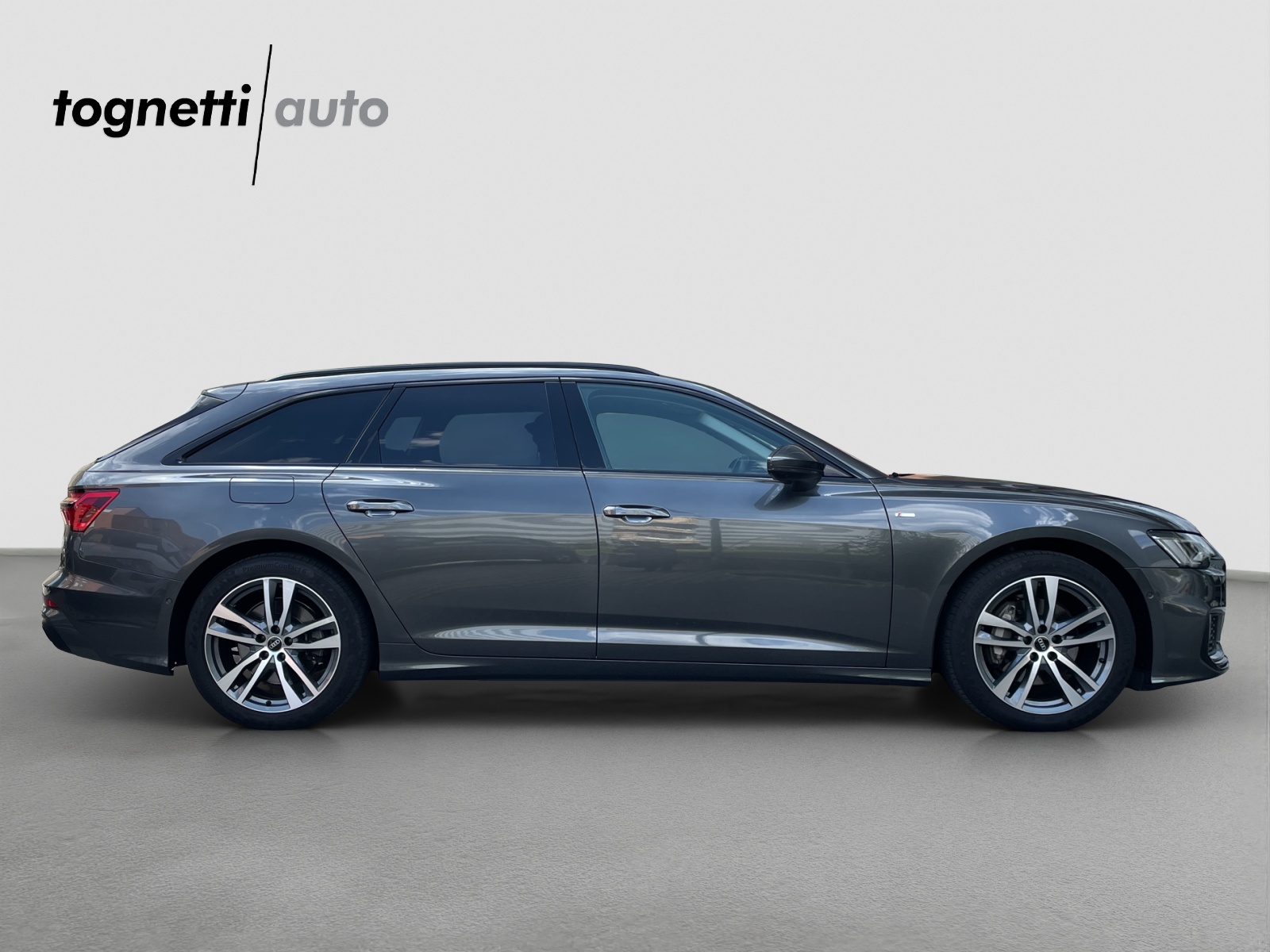 AUDI A6 Avant 45 TFSI Sport S-tronic quattro-image-2