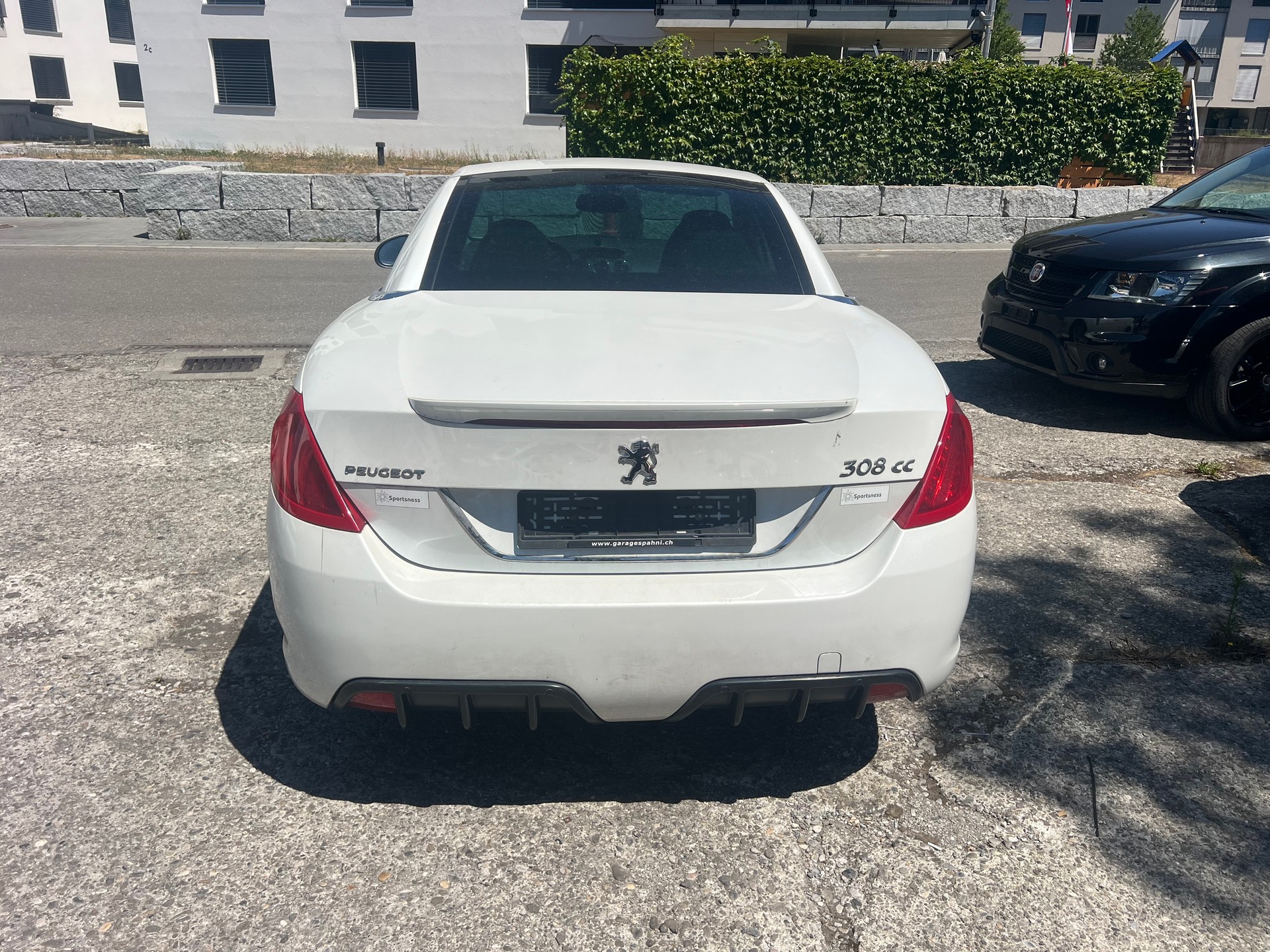 PEUGEOT 308 CC 1.6 16V VTi Sport-image-4